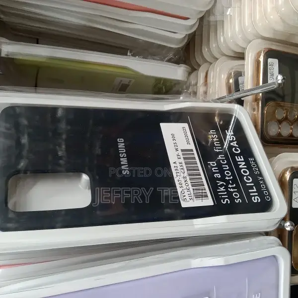 Big Wings Back Cover for SAMSUNG GALAXY S20 FE Black