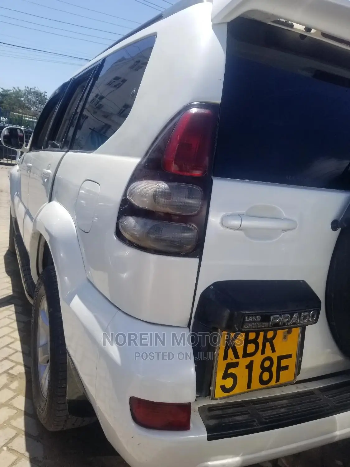 Toyota Land Cruiser Prado 2012 White
