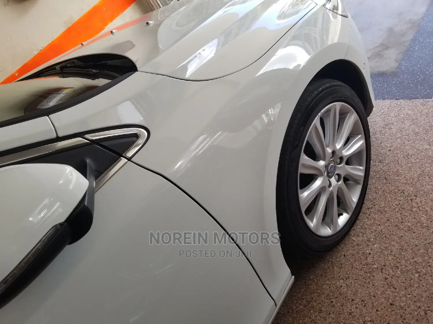 Volvo V40 T5 AWD 2015 White