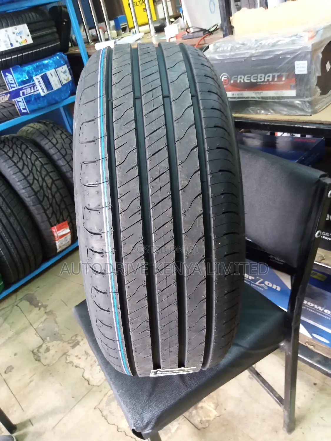235/55r17 Goodyear Tyre