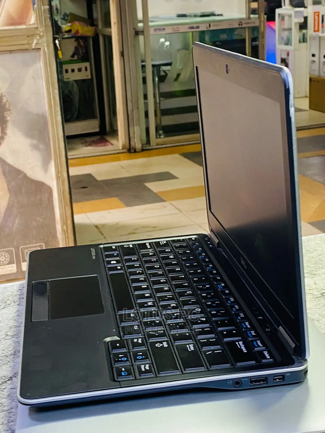Laptop Dell Latitude E7240 4GB Intel Core I5 SSD 128GB