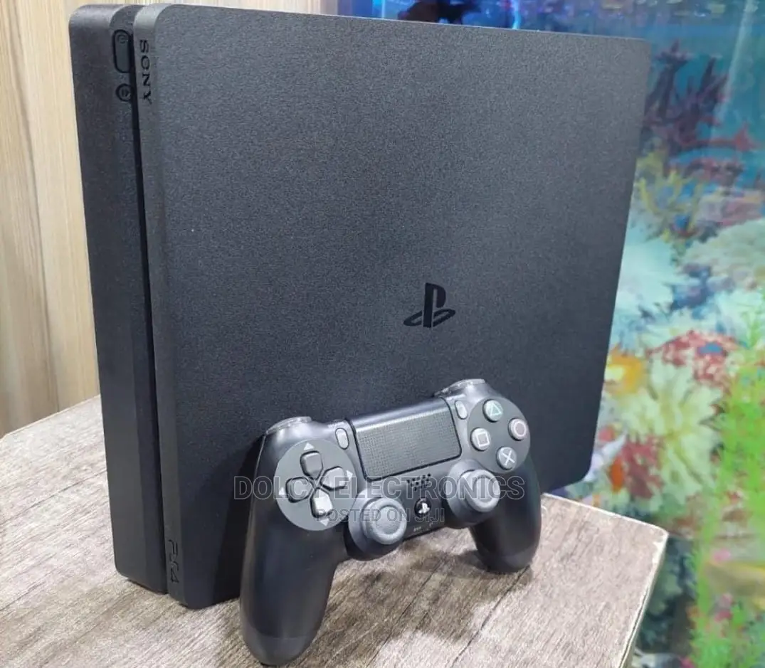 Playstation 4 Slim