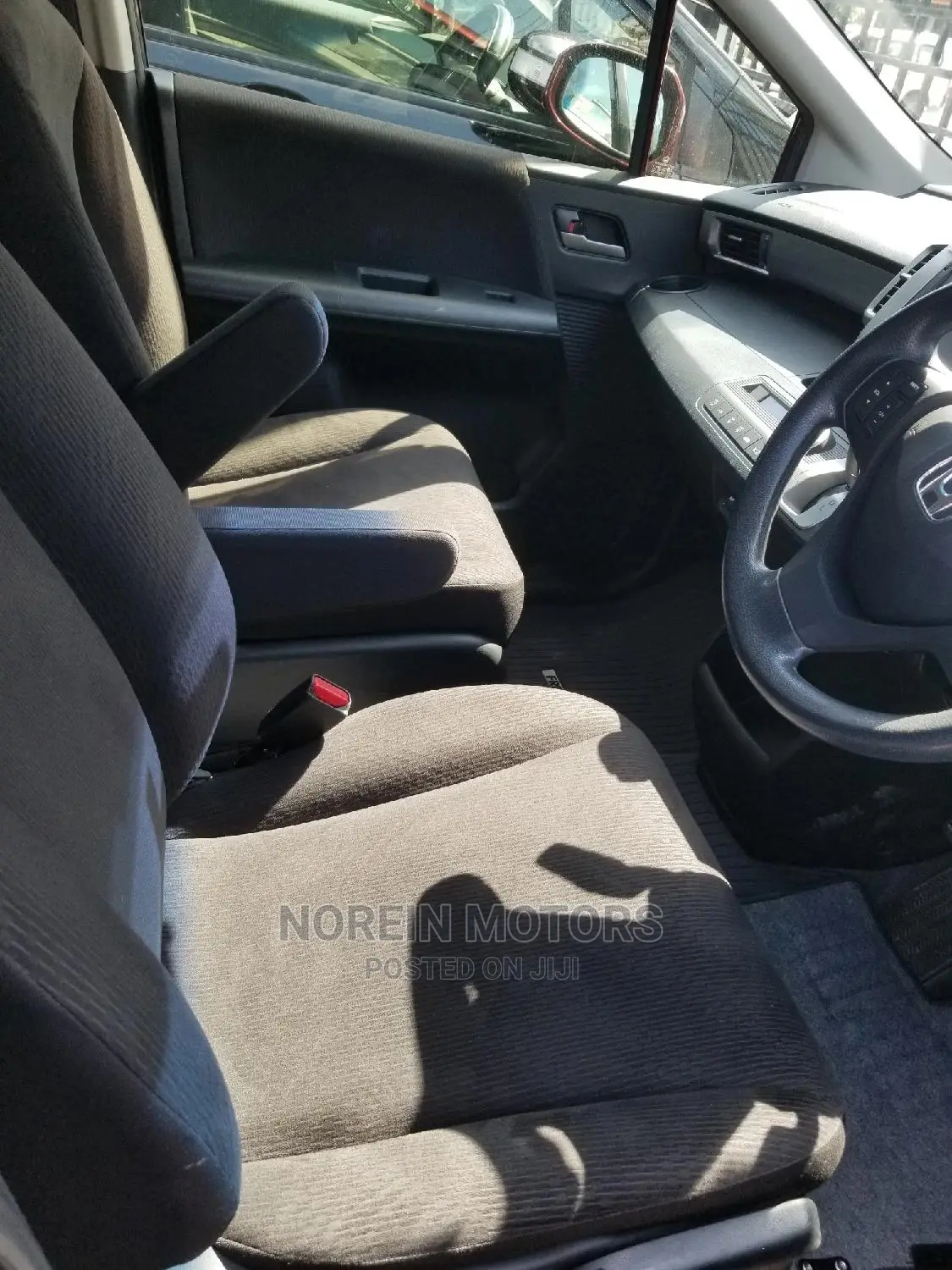 Honda Freed 2015 Red