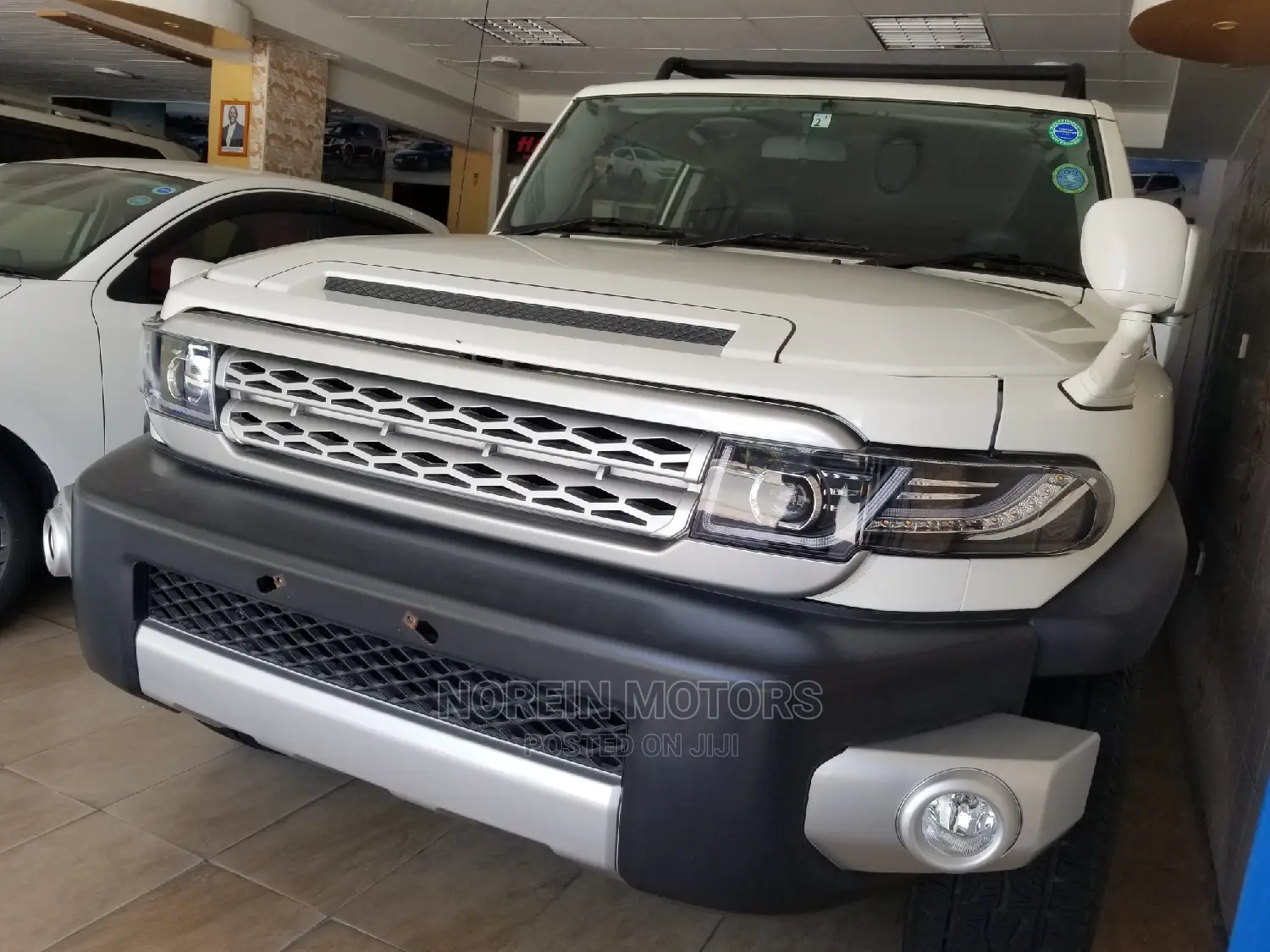 Toyota FJ Cruiser 2015 White