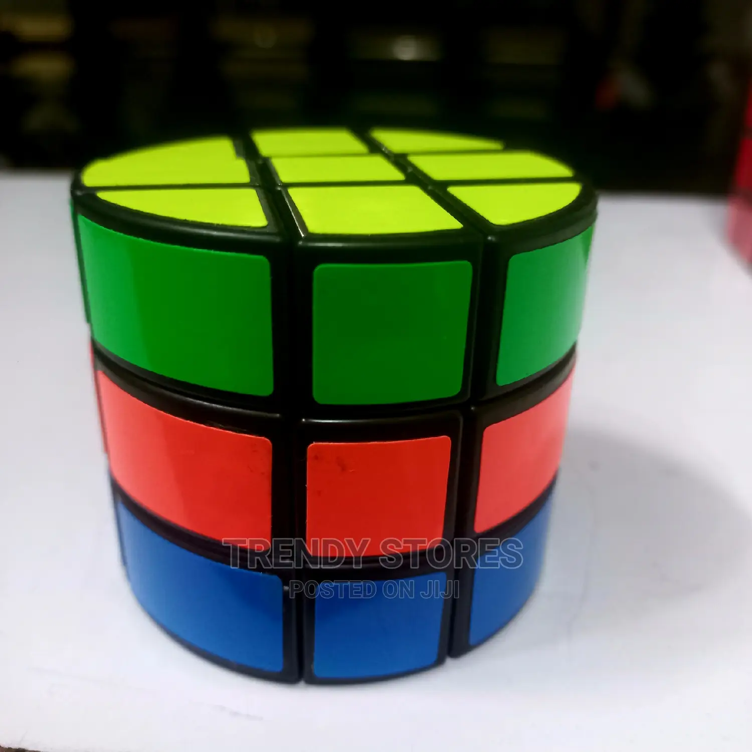 Cylinder Shaped Cube