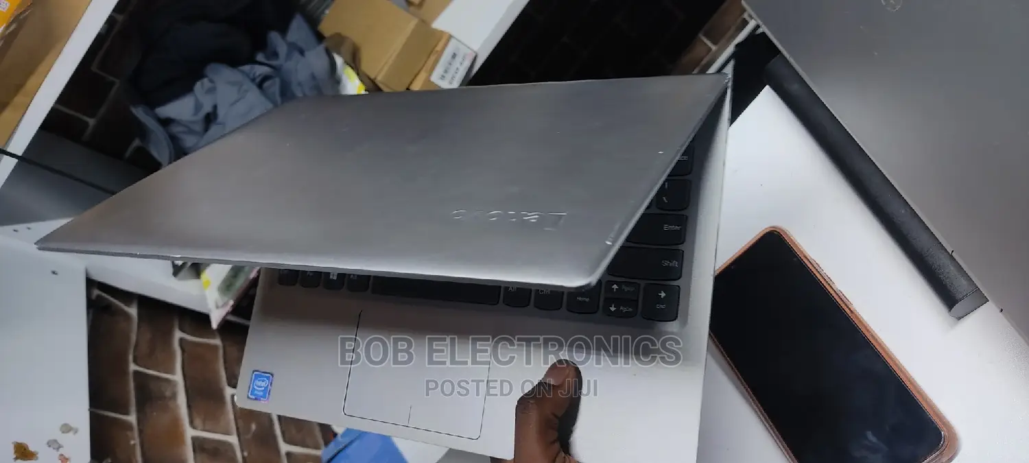 Laptop Lenovo B470 4GB Intel Celeron HDD 320GB