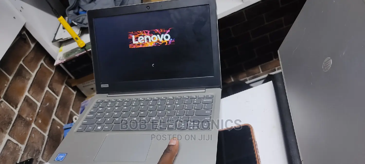 Laptop Lenovo B470 4GB Intel Celeron HDD 320GB