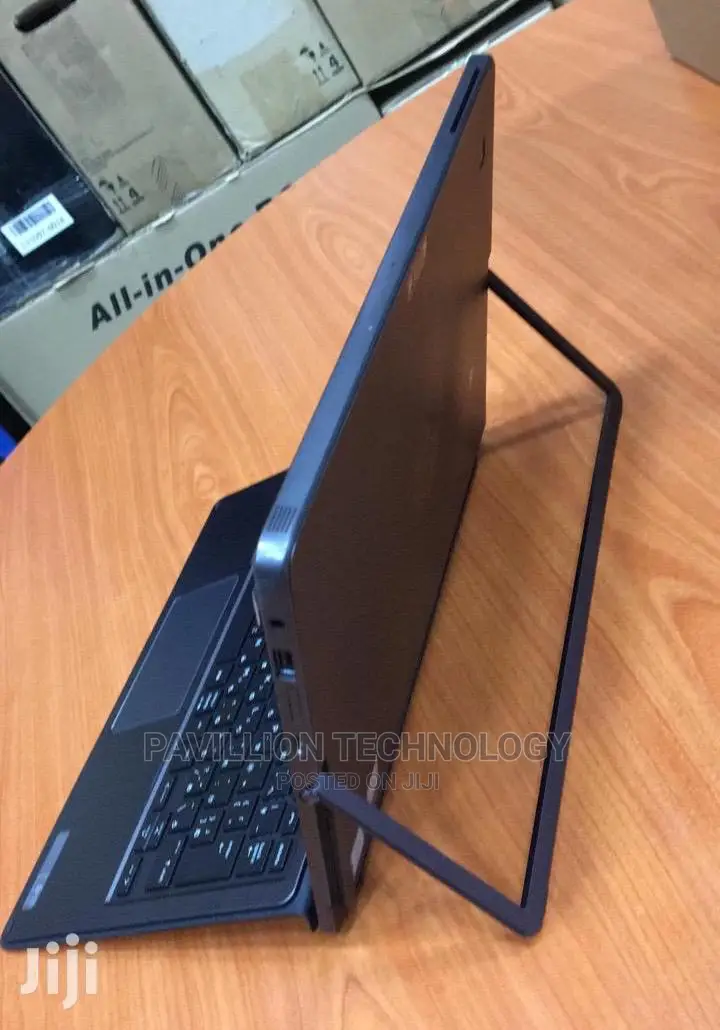 Laptop HP Pro X2 612 G2 8GB Intel Core I5 SSD 256GB