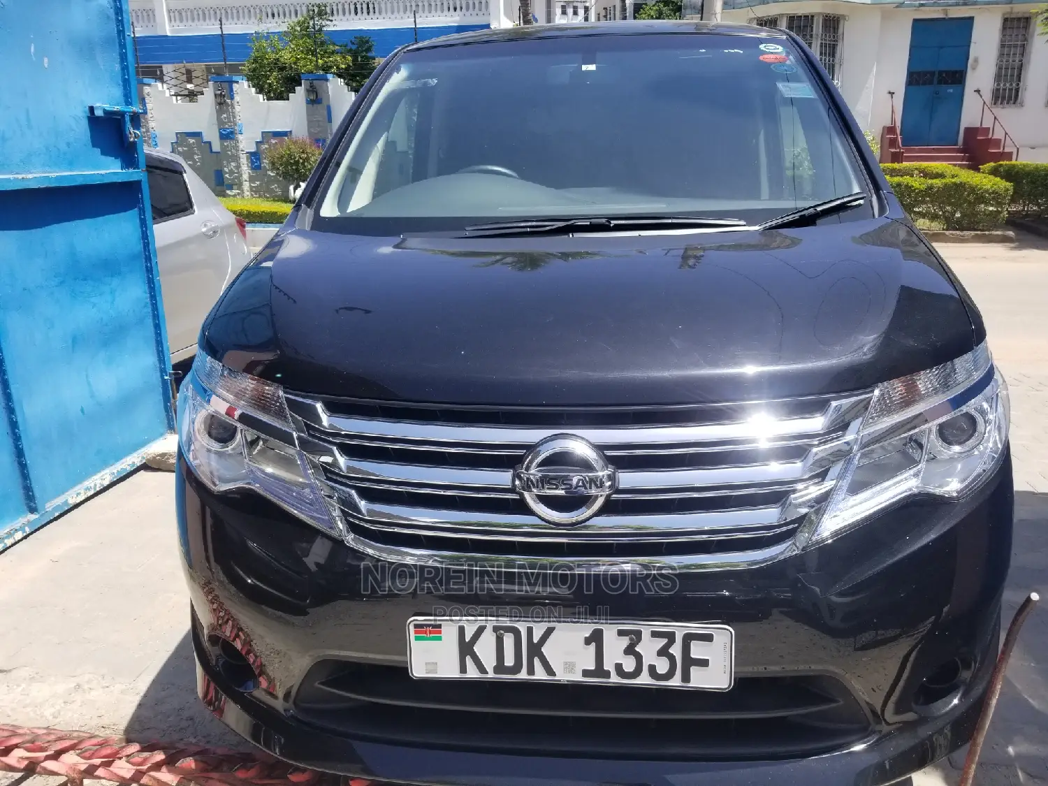Nissan Serena 2015 Black