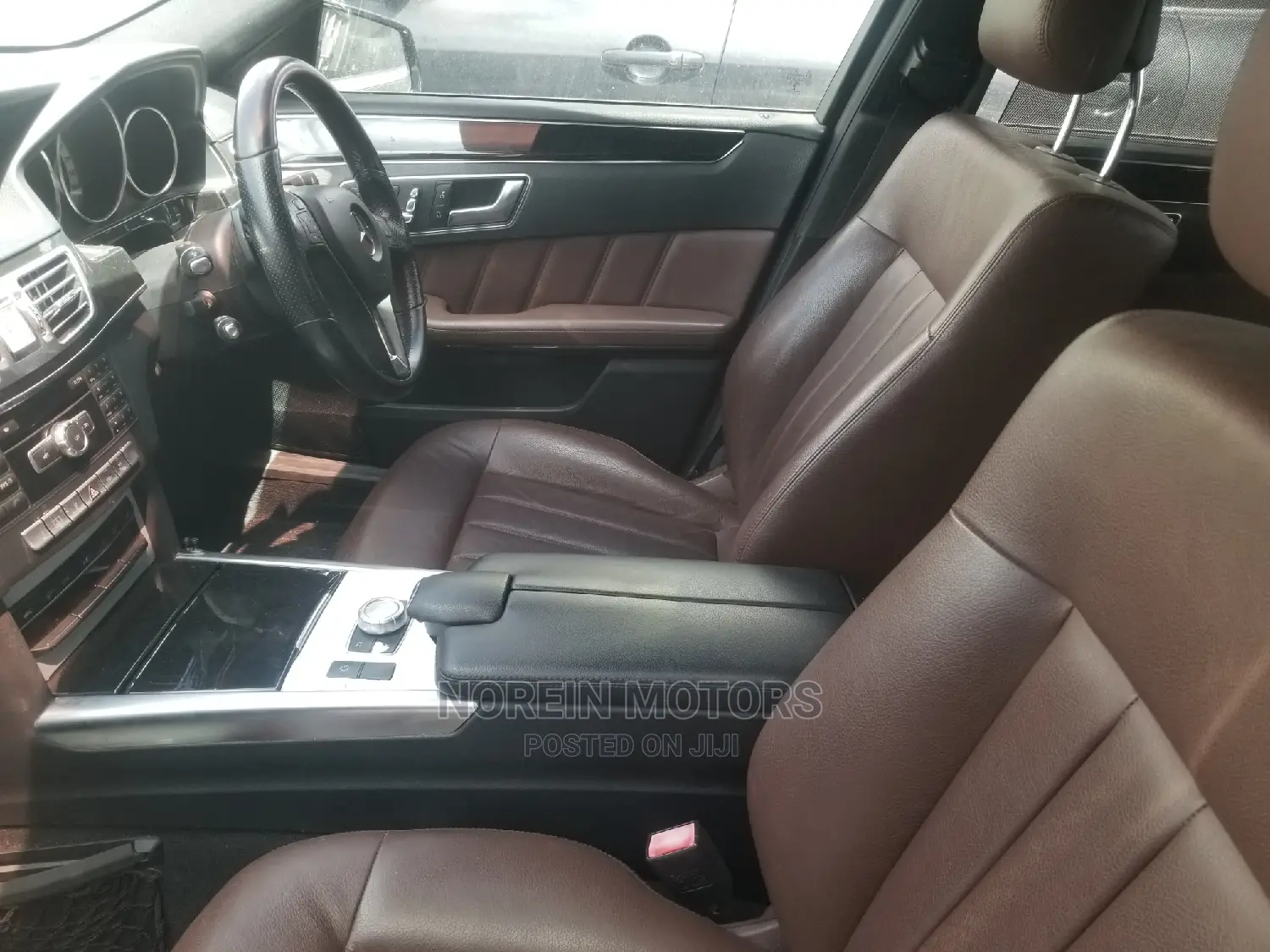 Mercedes-Benz E200 2015 Black
