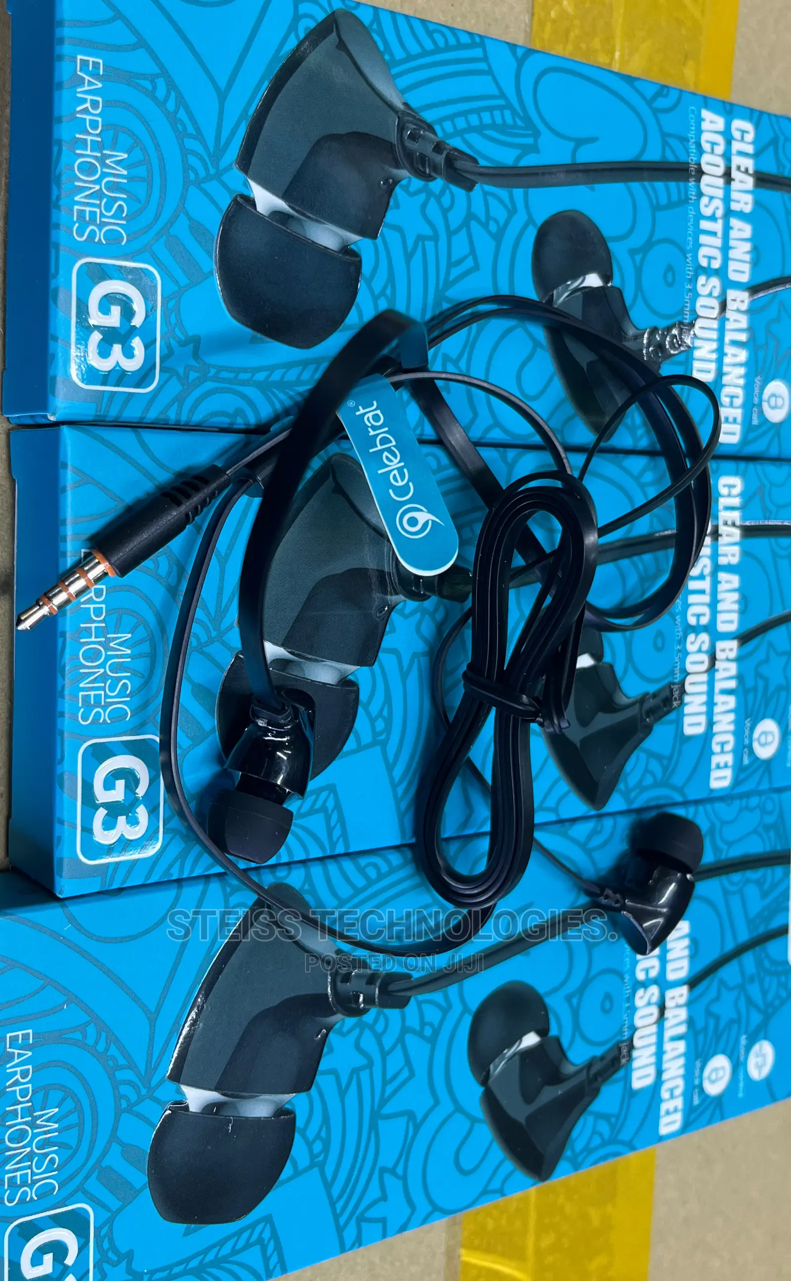 Celebrat G3 Earphones.