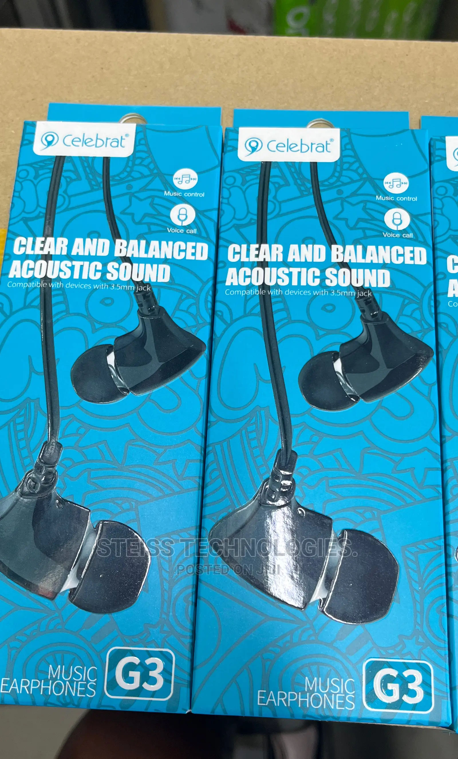 Celebrat G3 Earphones.