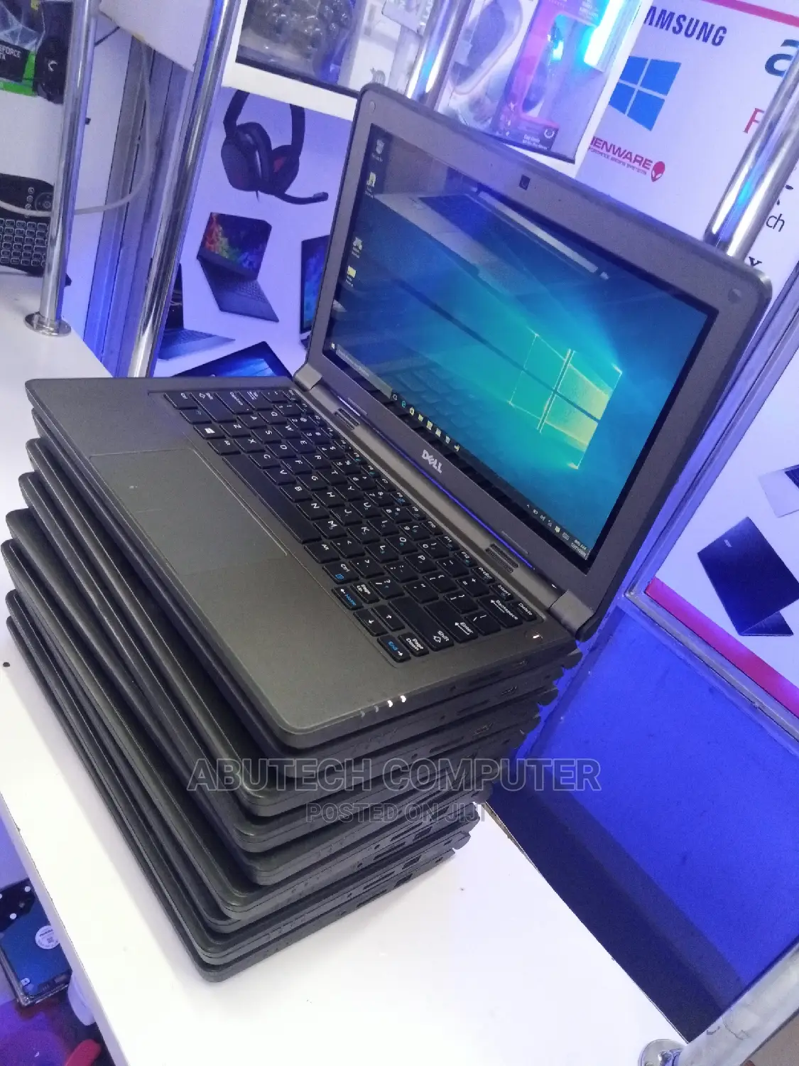 Laptop Dell Latitude 11 3160 4GB Intel Pentium HDD 500GB