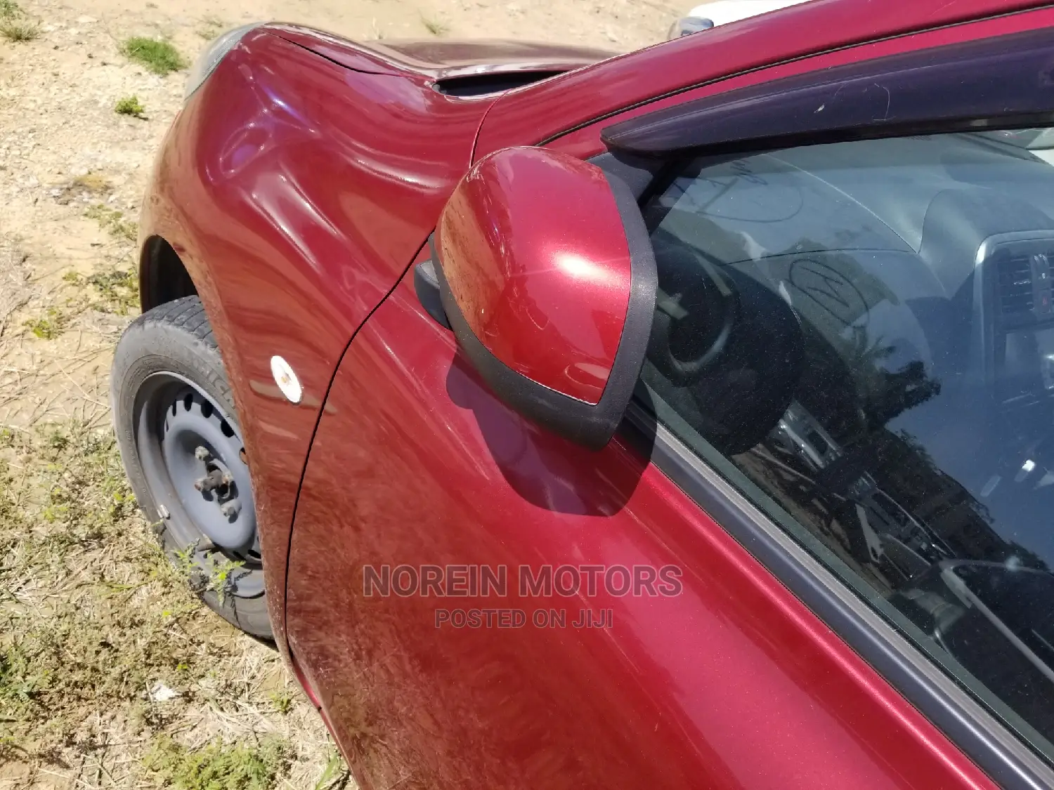 Nissan March 2015 Red