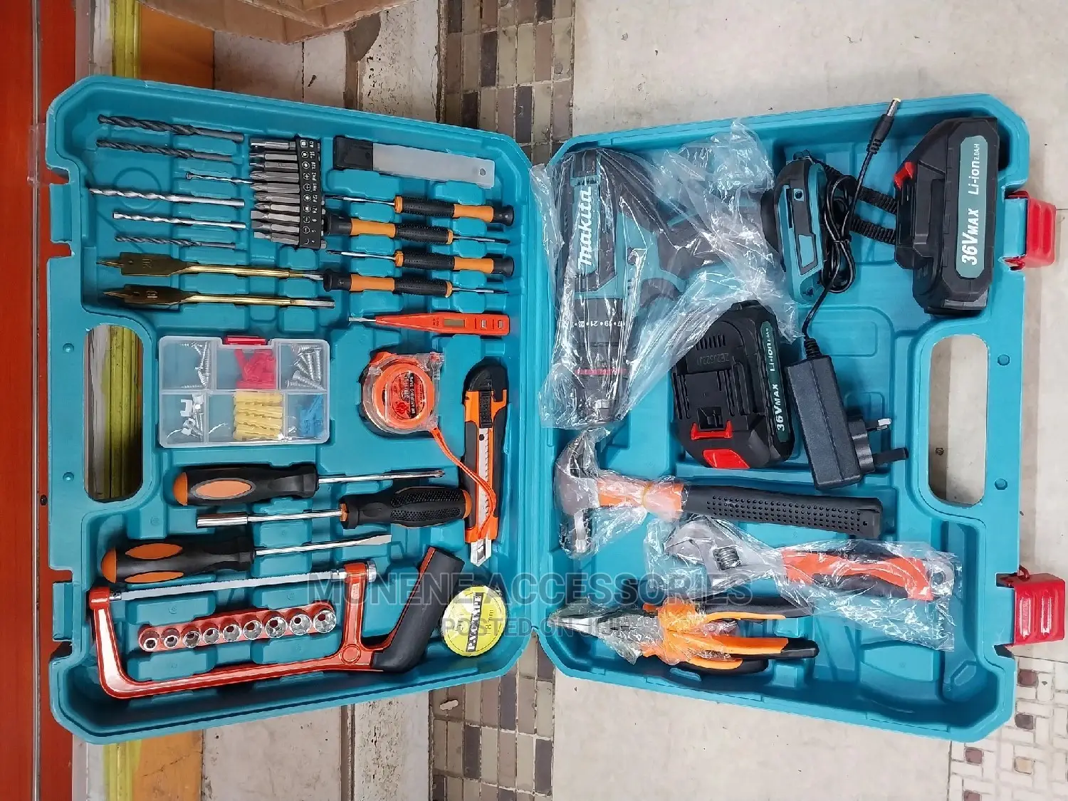 Makita 115pc 21V Cordless Brushless Hammer Drill DIY Toolset