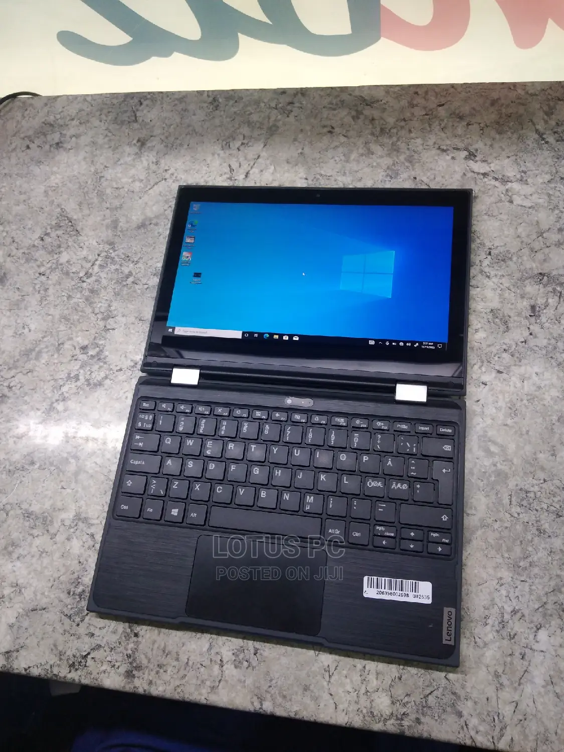 Laptop Lenovo IdeaPad 300 4GB Intel Pentium SSD 128GB