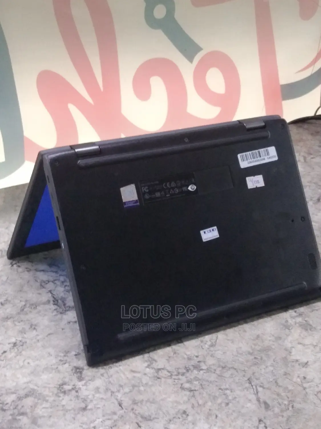 Laptop Lenovo IdeaPad 300 4GB Intel Pentium SSD 128GB