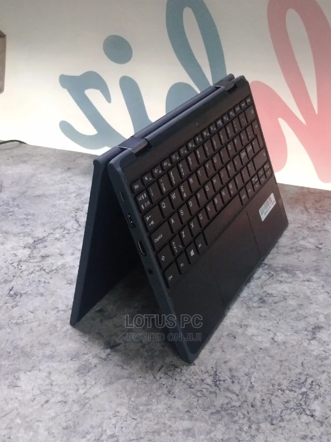 Laptop Lenovo IdeaPad 300 4GB Intel Pentium SSD 128GB