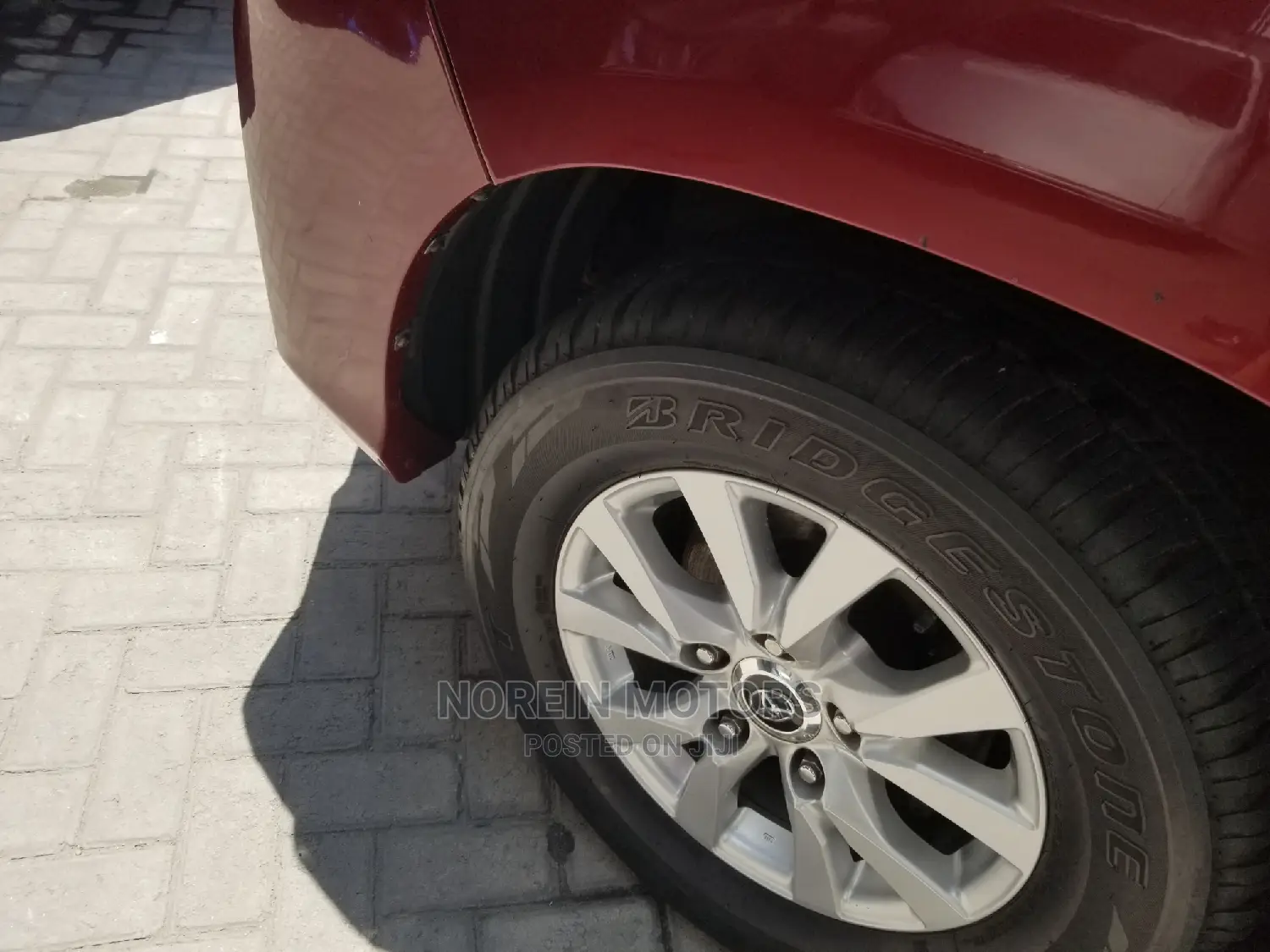 Toyota Land Cruiser 5.7 V8 VXR 2016 Red