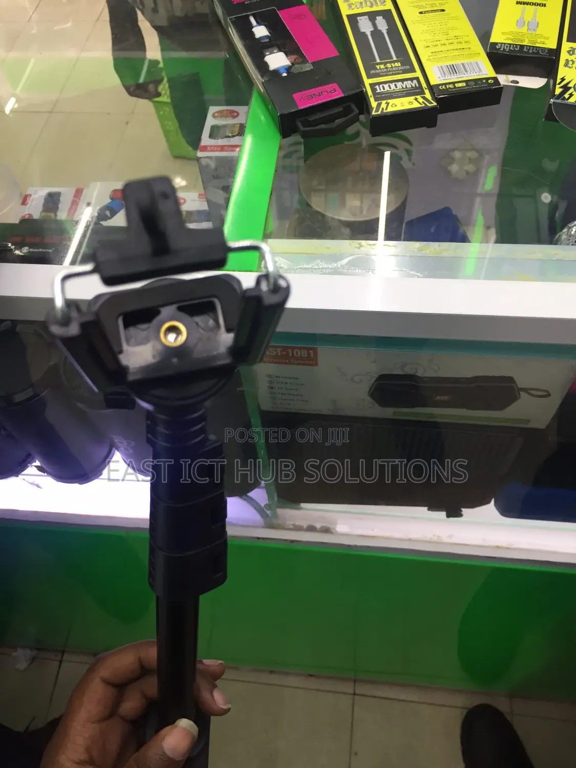Bluetooth Selfie Stick , 1.5M Long Black