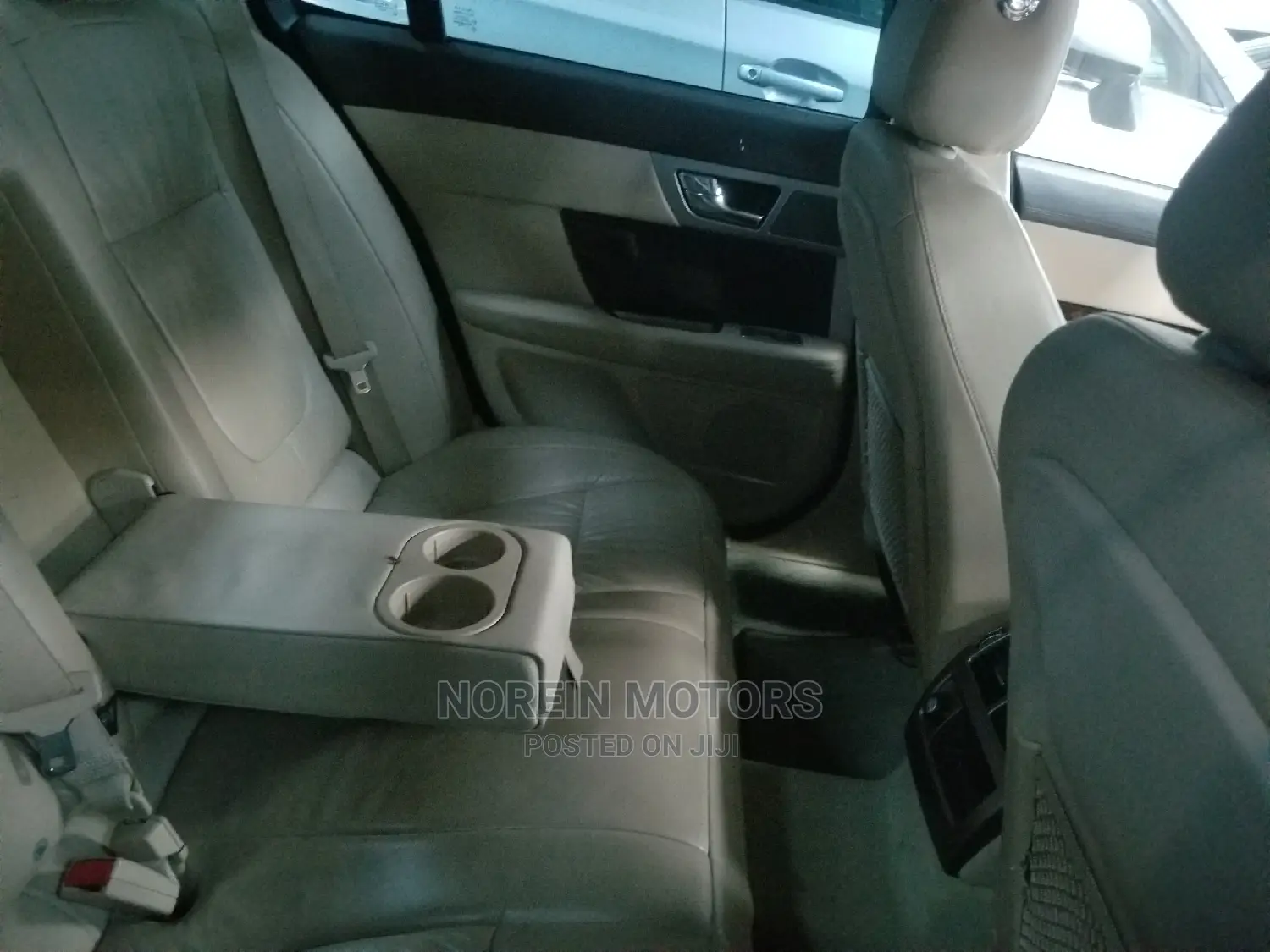 Jaguar XF 2015 Blue