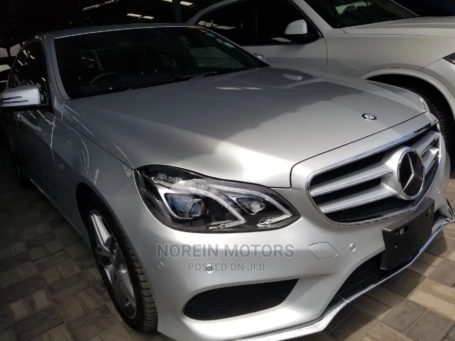 Mercedes-Benz E220 2015 Silver