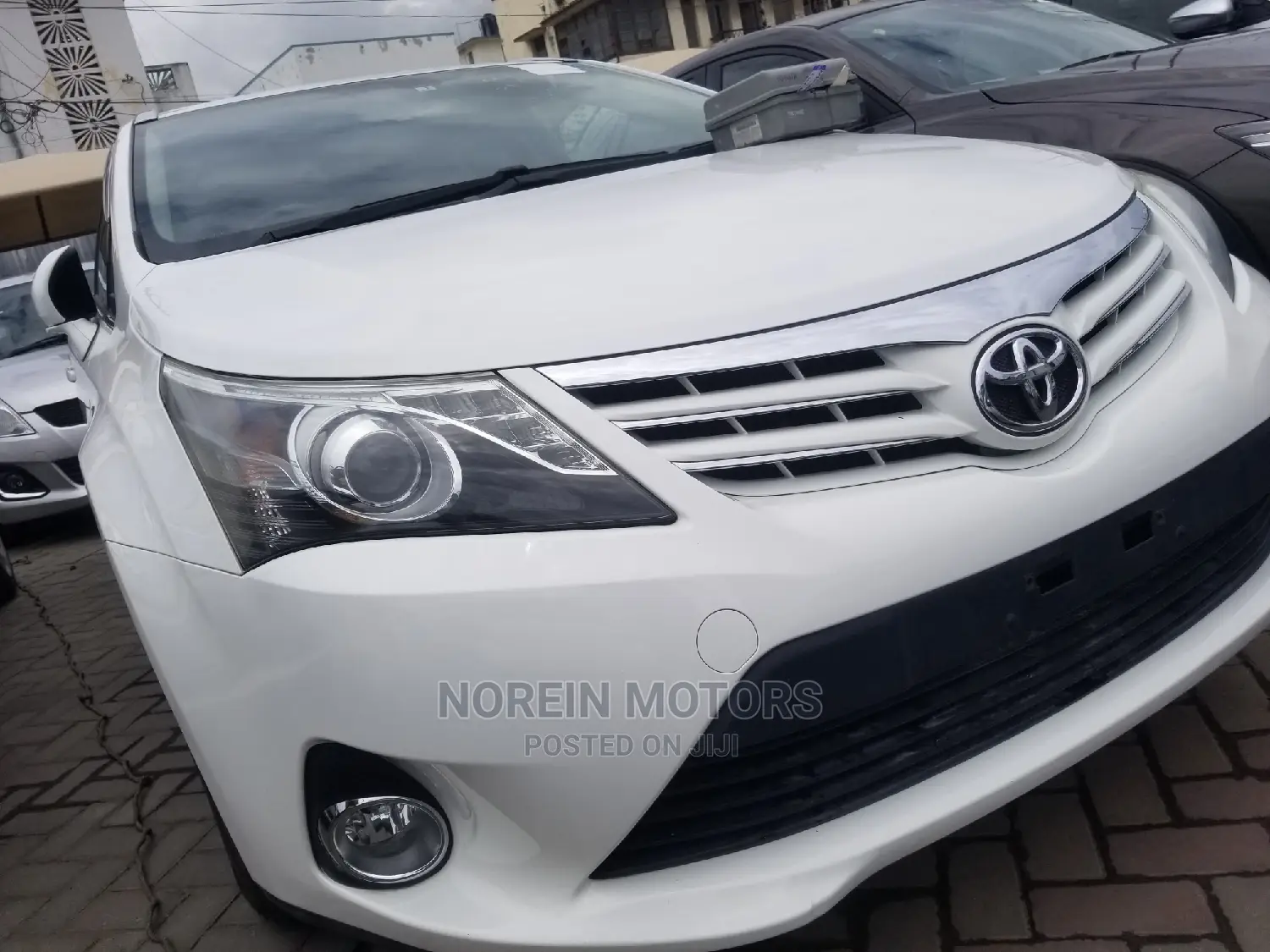 Toyota Avensis 2015 White