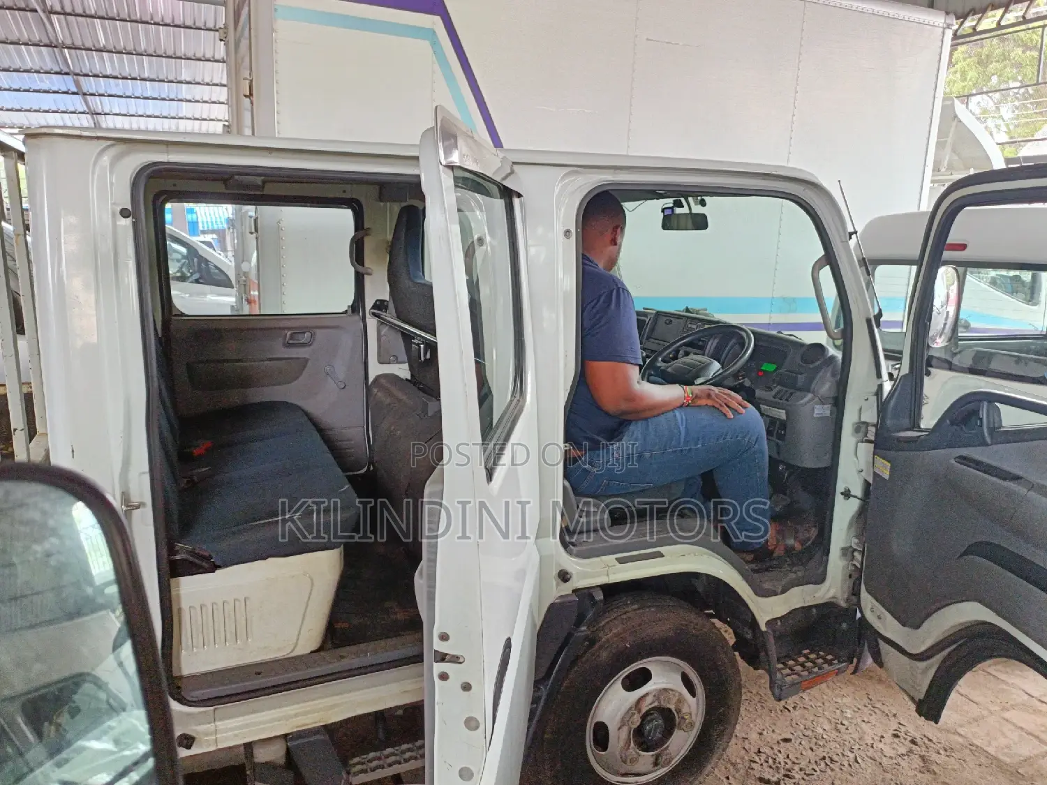 Fuso Canter Double Cabin