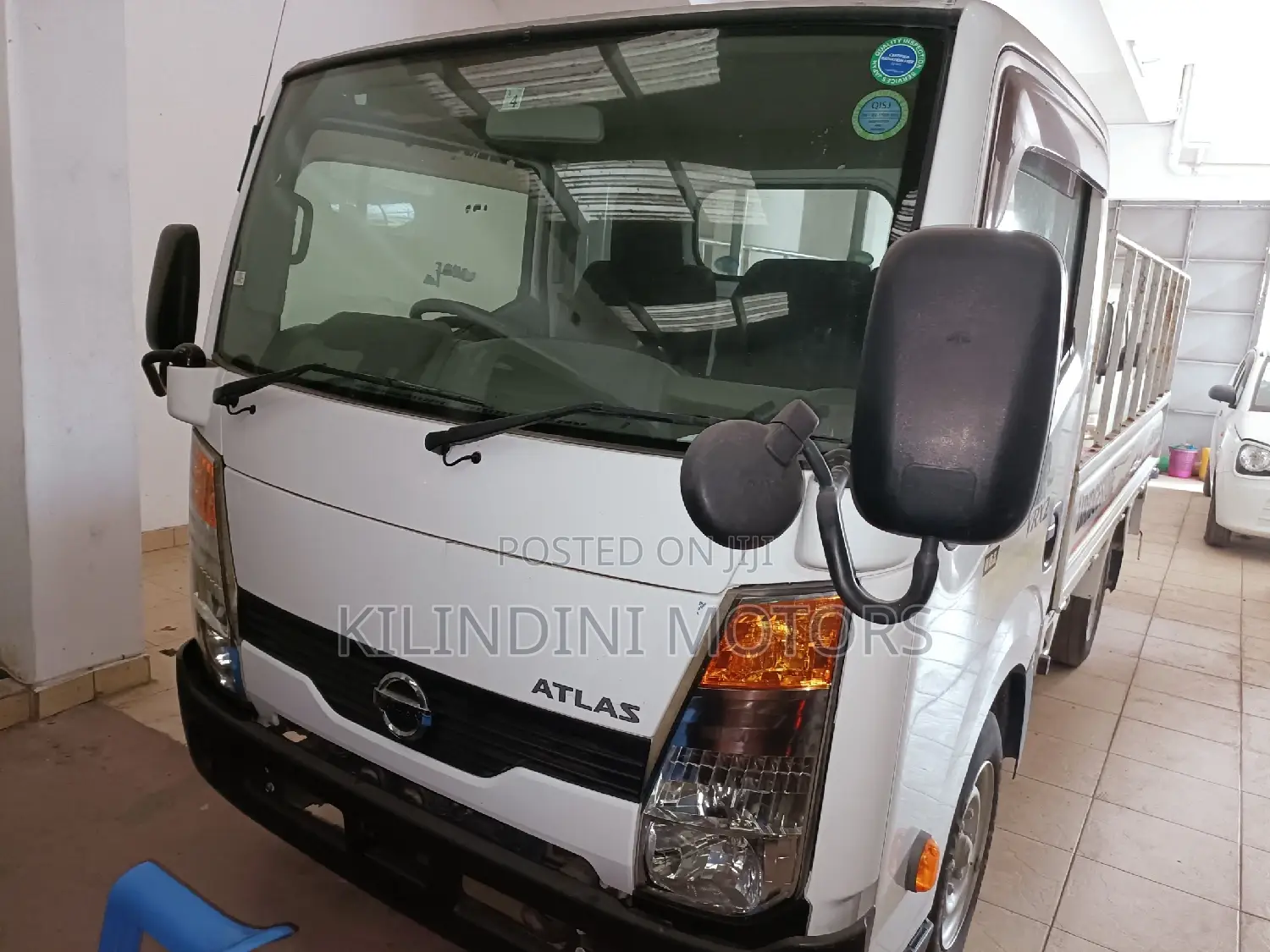 Nissan Atlas Long Chase