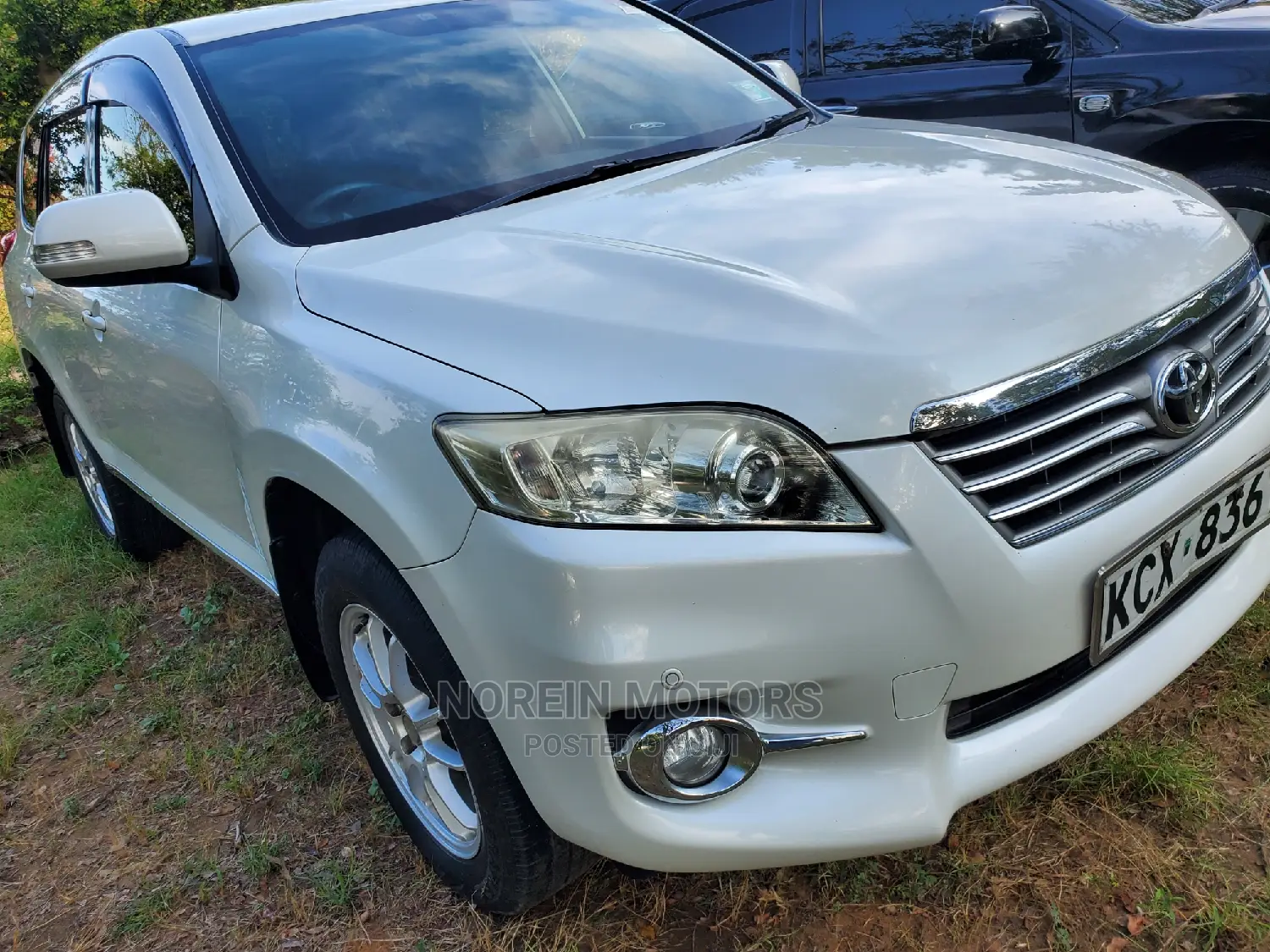 Toyota Vanguard 2013 Pearl