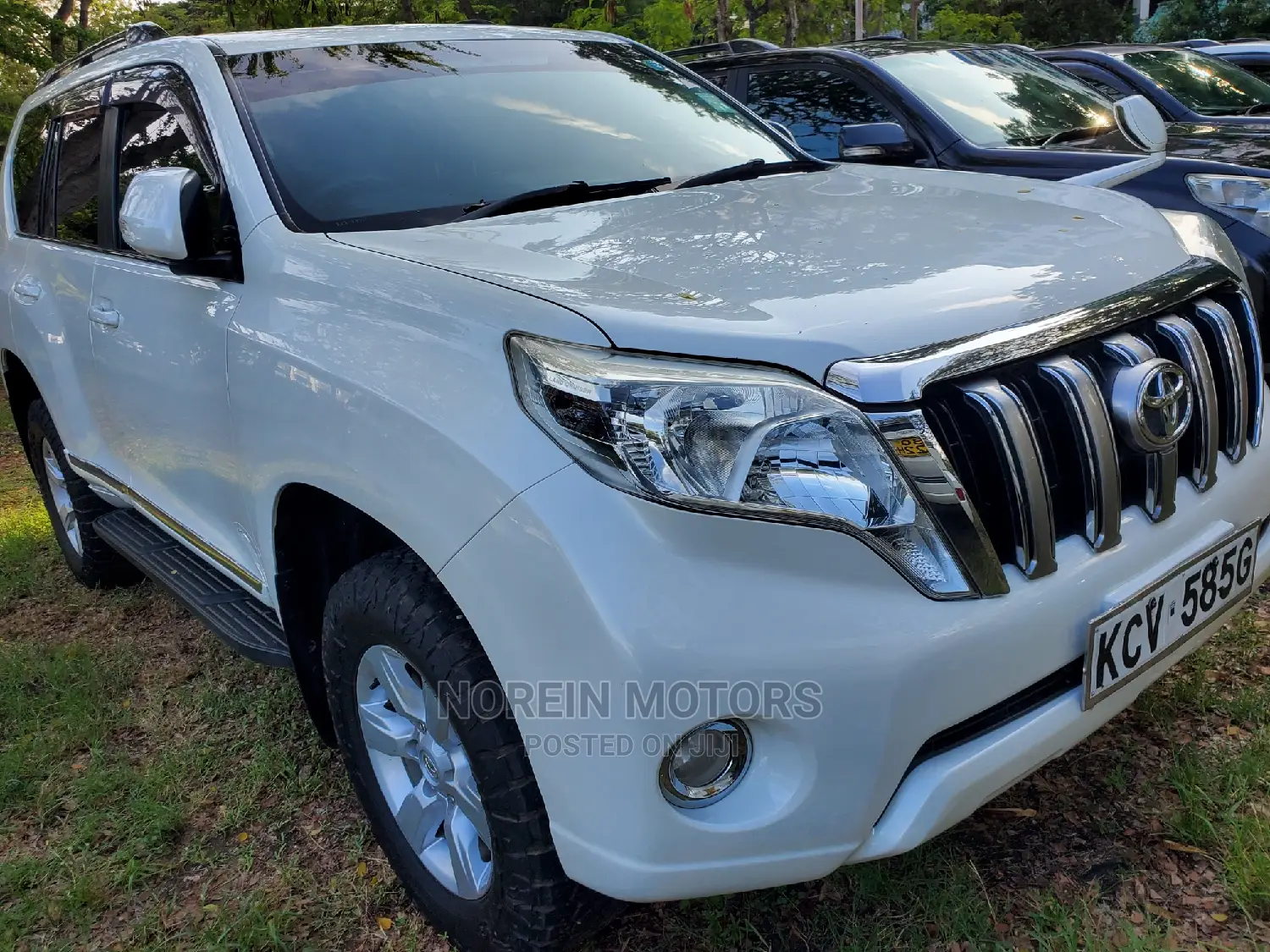 Toyota Land Cruiser Prado 2013 Off White