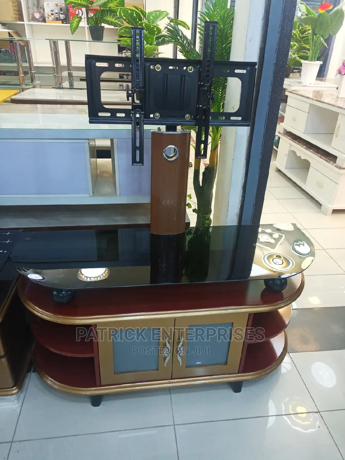 Morden Imported Tv Stand With Mounting Part