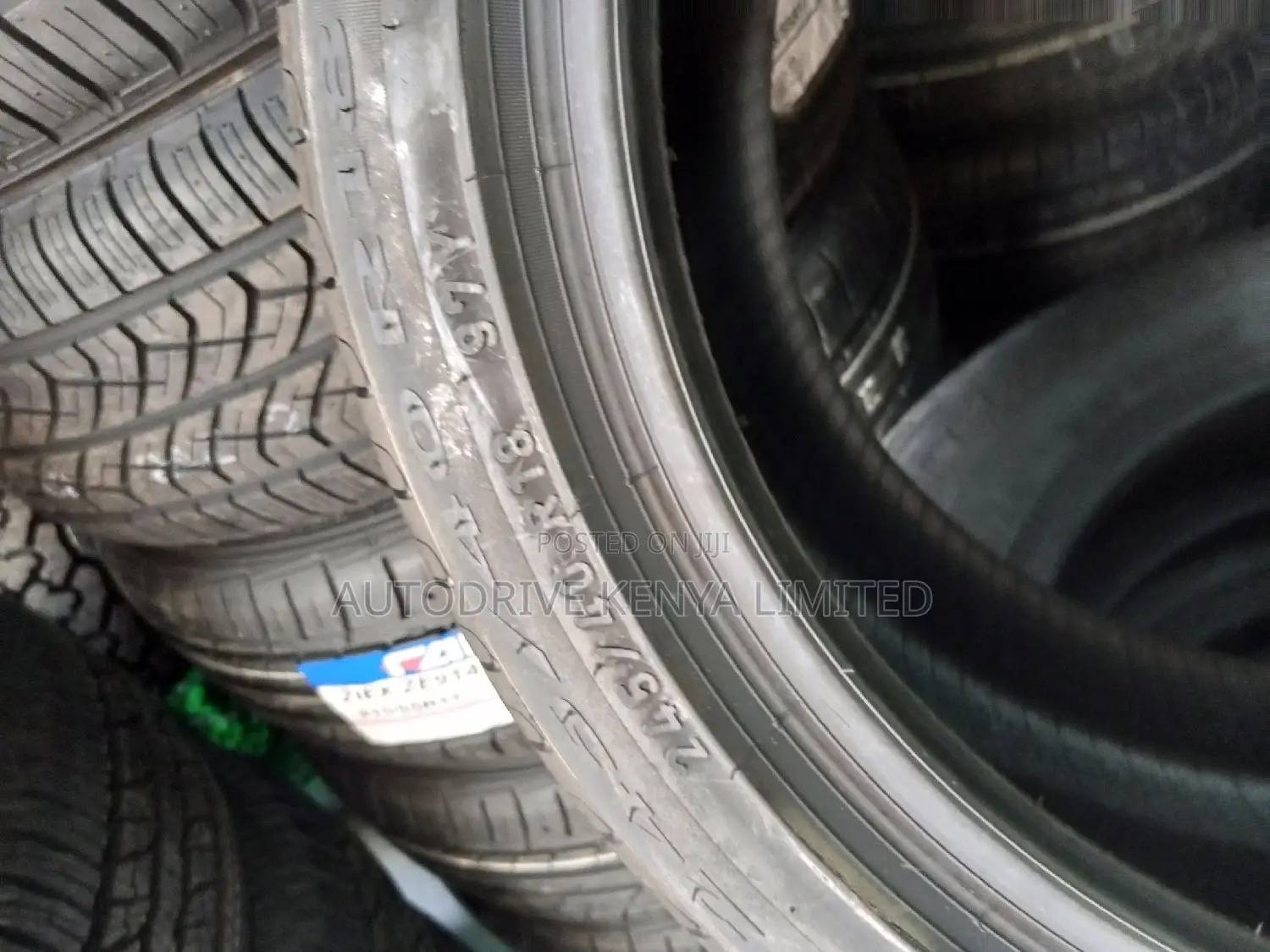245/40r18 Pirelli R-F