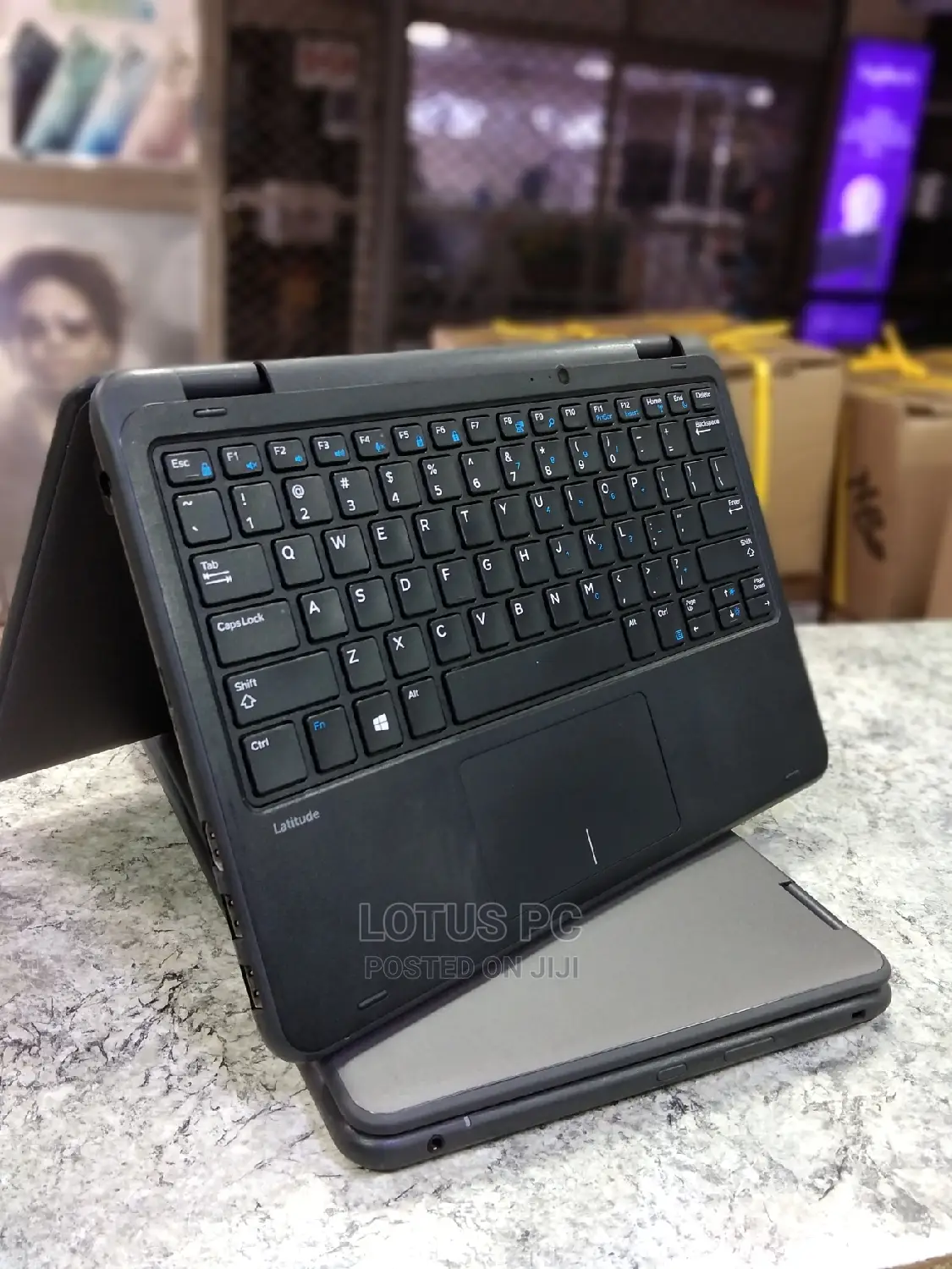 Laptop Dell Latitude 3189 4GB Intel Celeron SSD 128GB