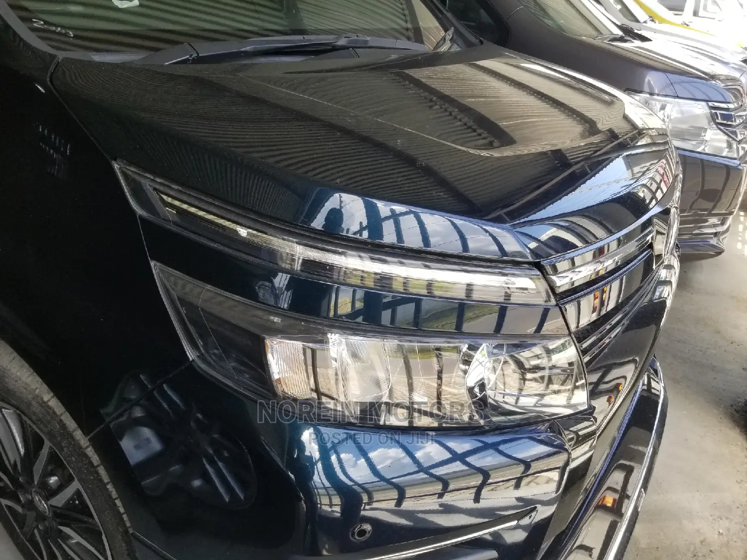 Toyota Voxy 2015 Blue
