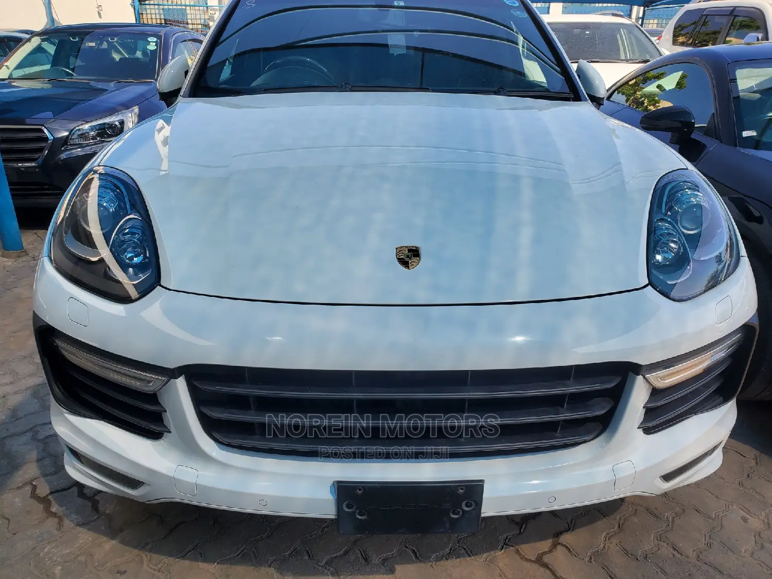 Porsche Cayenne 2016 White