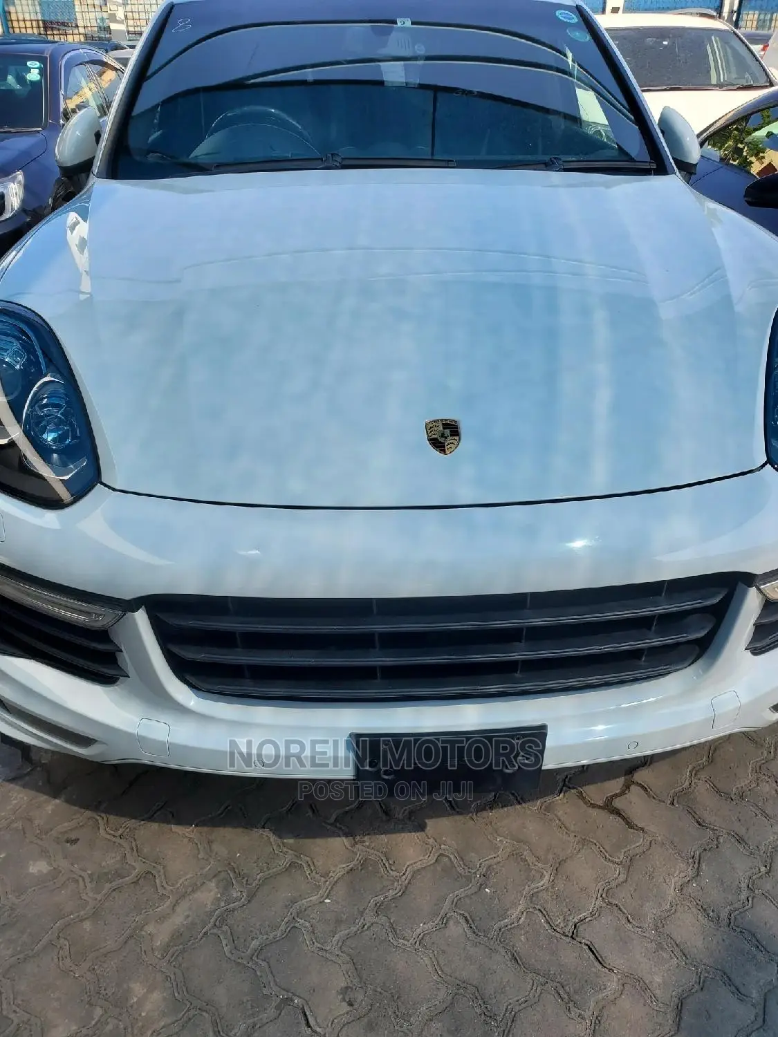 Porsche Cayenne 2016 White