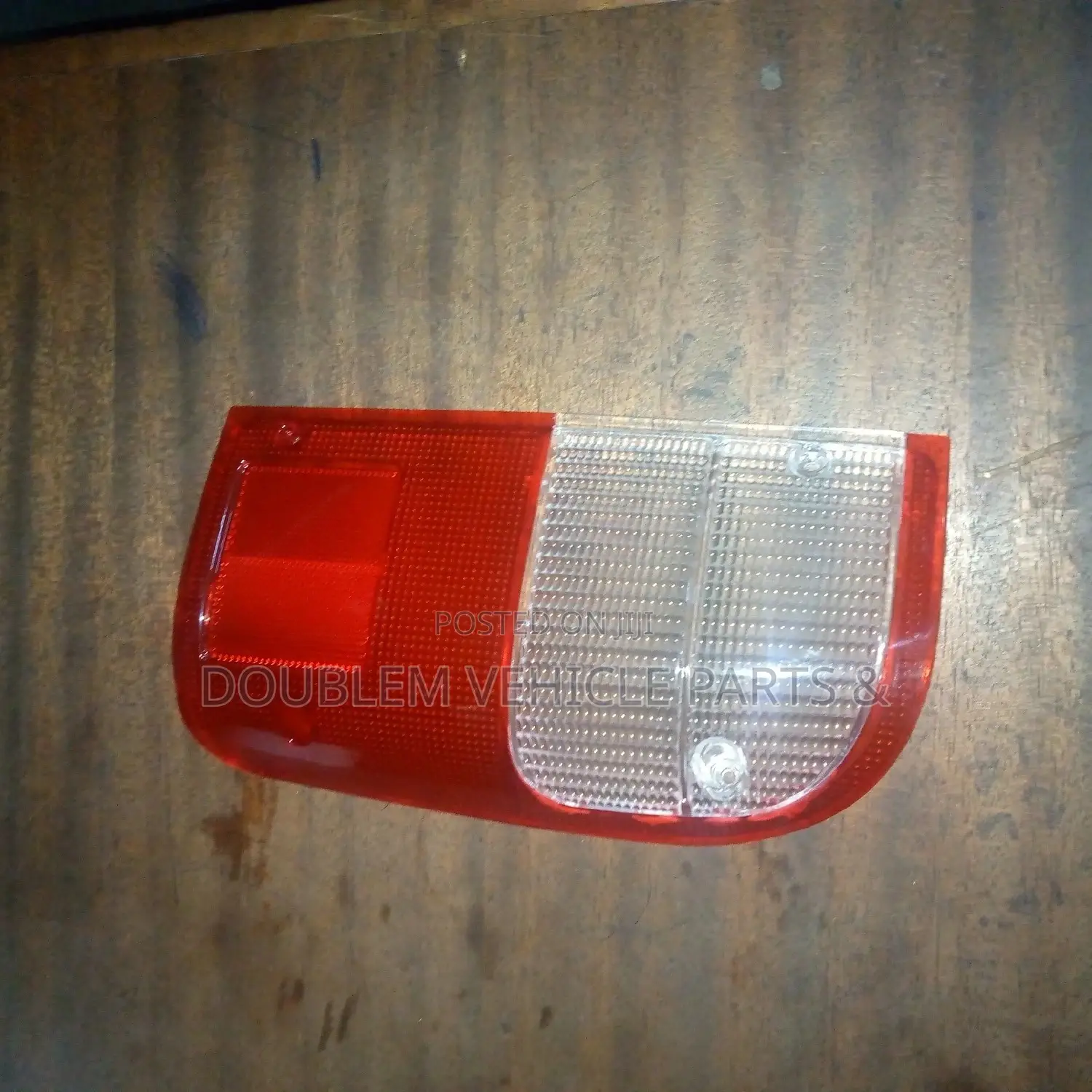 Tail Lens Hilux Millinium/Yn145