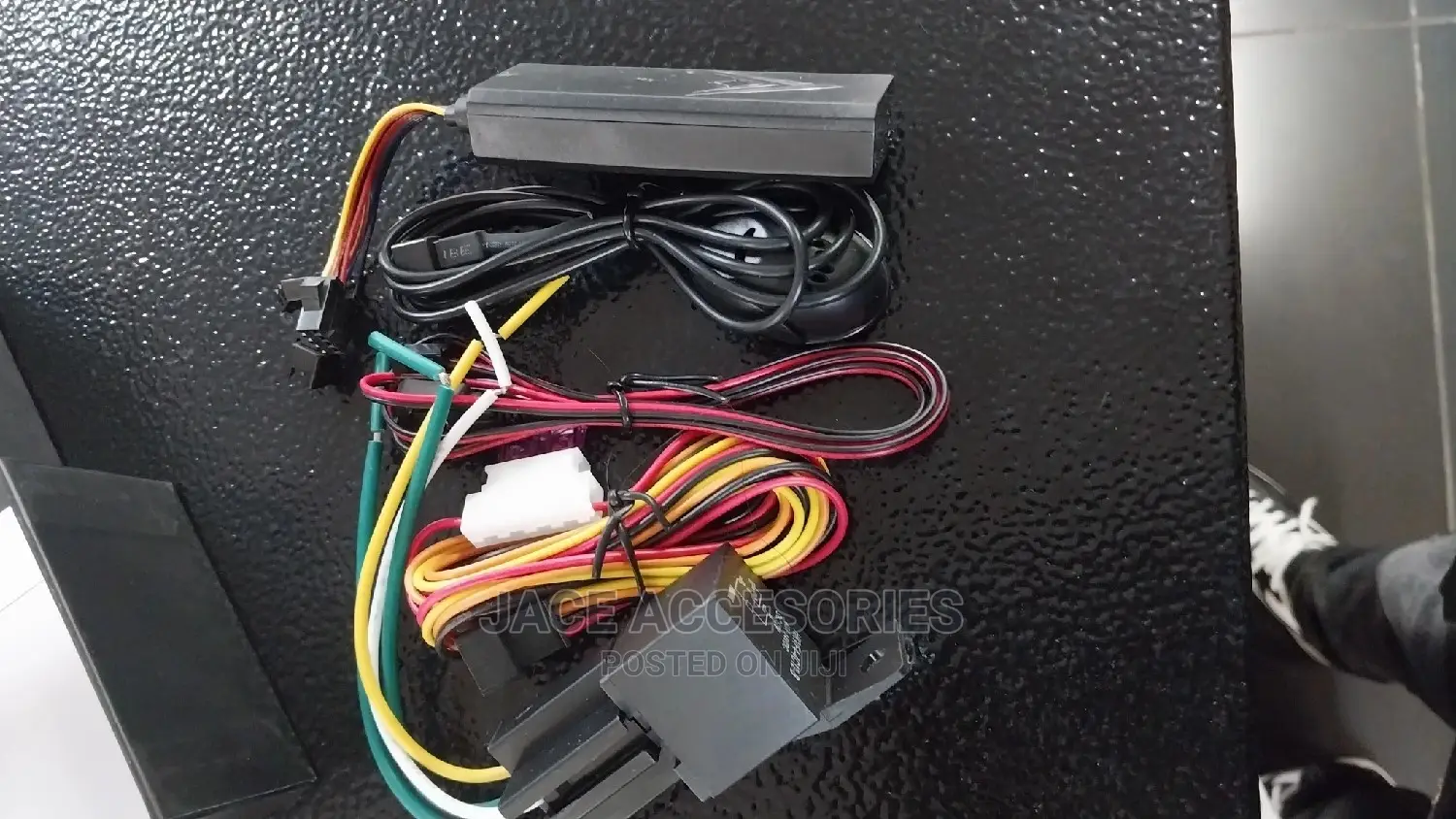 Car /Lorry/Tractor Tracker With Mic