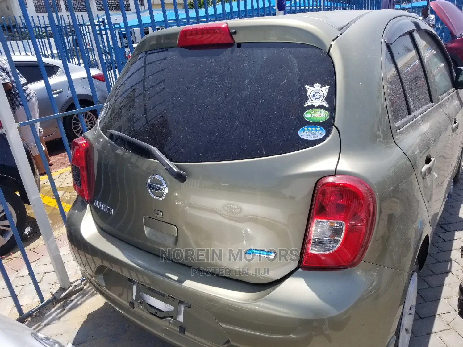 Nissan March 2015