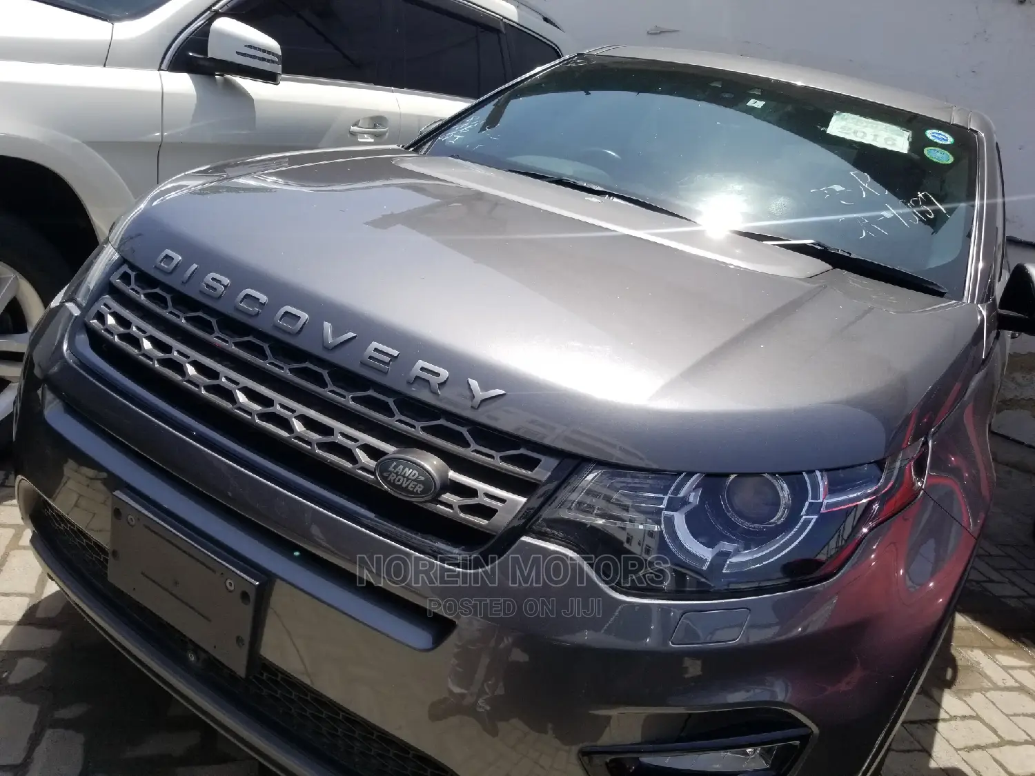 Land Rover Discovery 2015 Gray