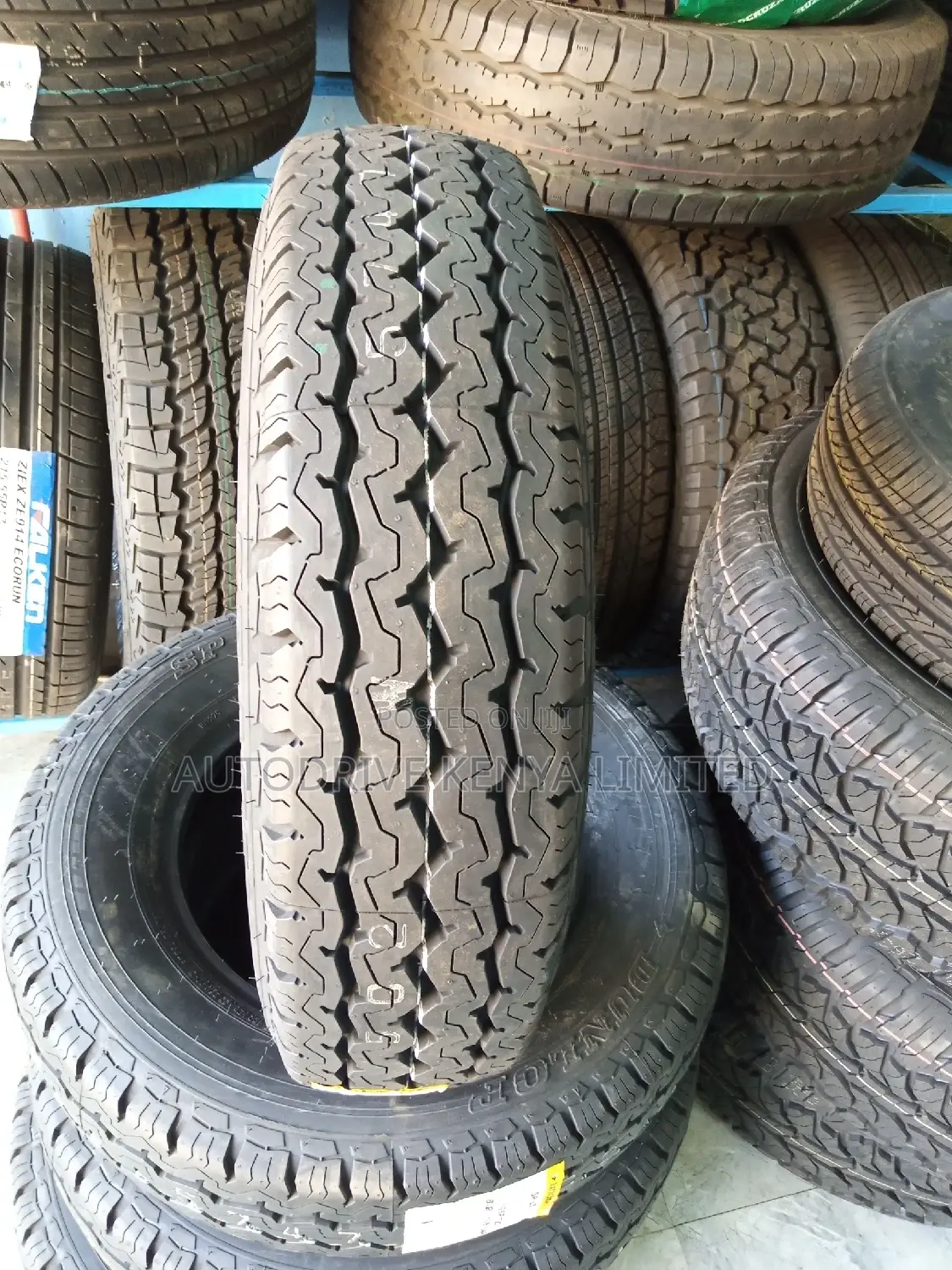 195R15C Dunlop Commercial Tyre