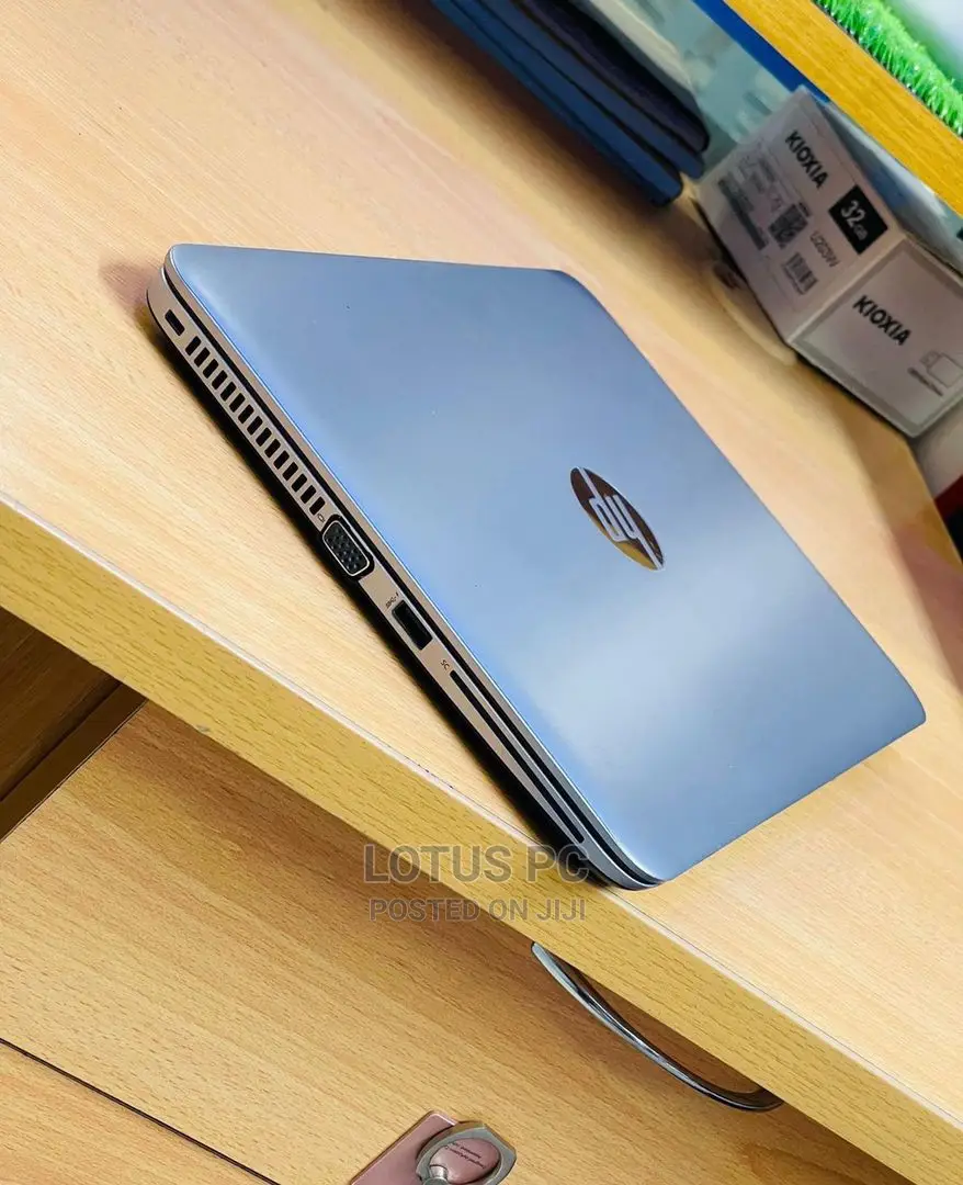 Laptop HP EliteBook 820 G3 8GB Intel Core I5 SSD 256GB