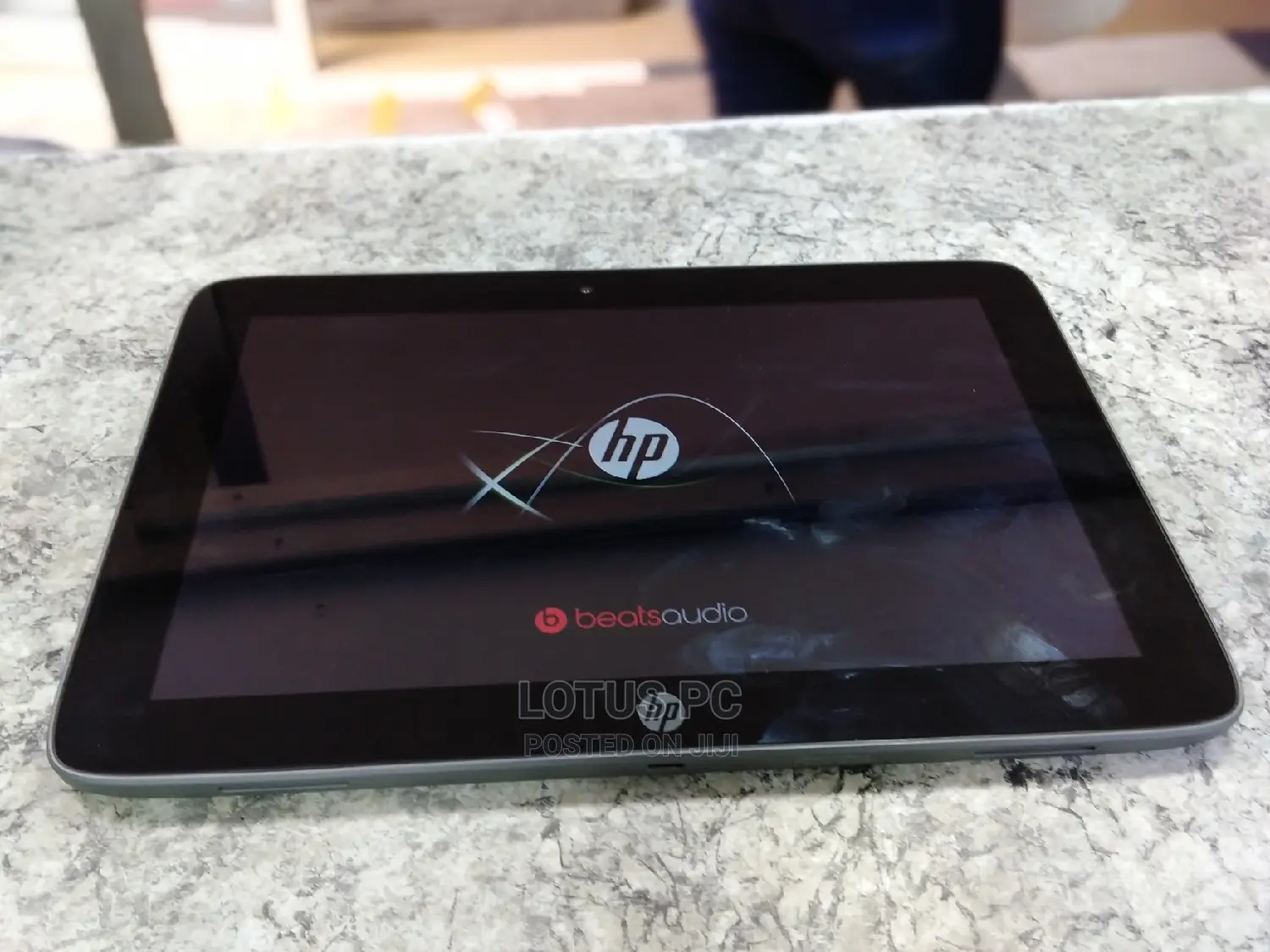 HP Slate 10 HD 16 GB Red