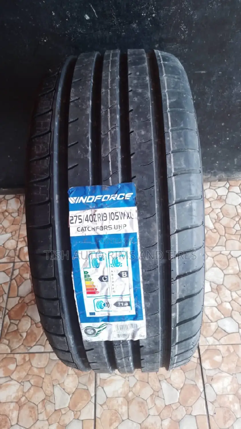 275/40r22 Windforce