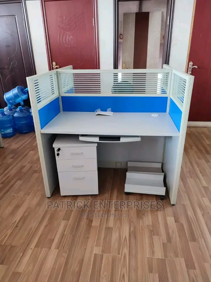 Imported Morden 2 Way Workstation