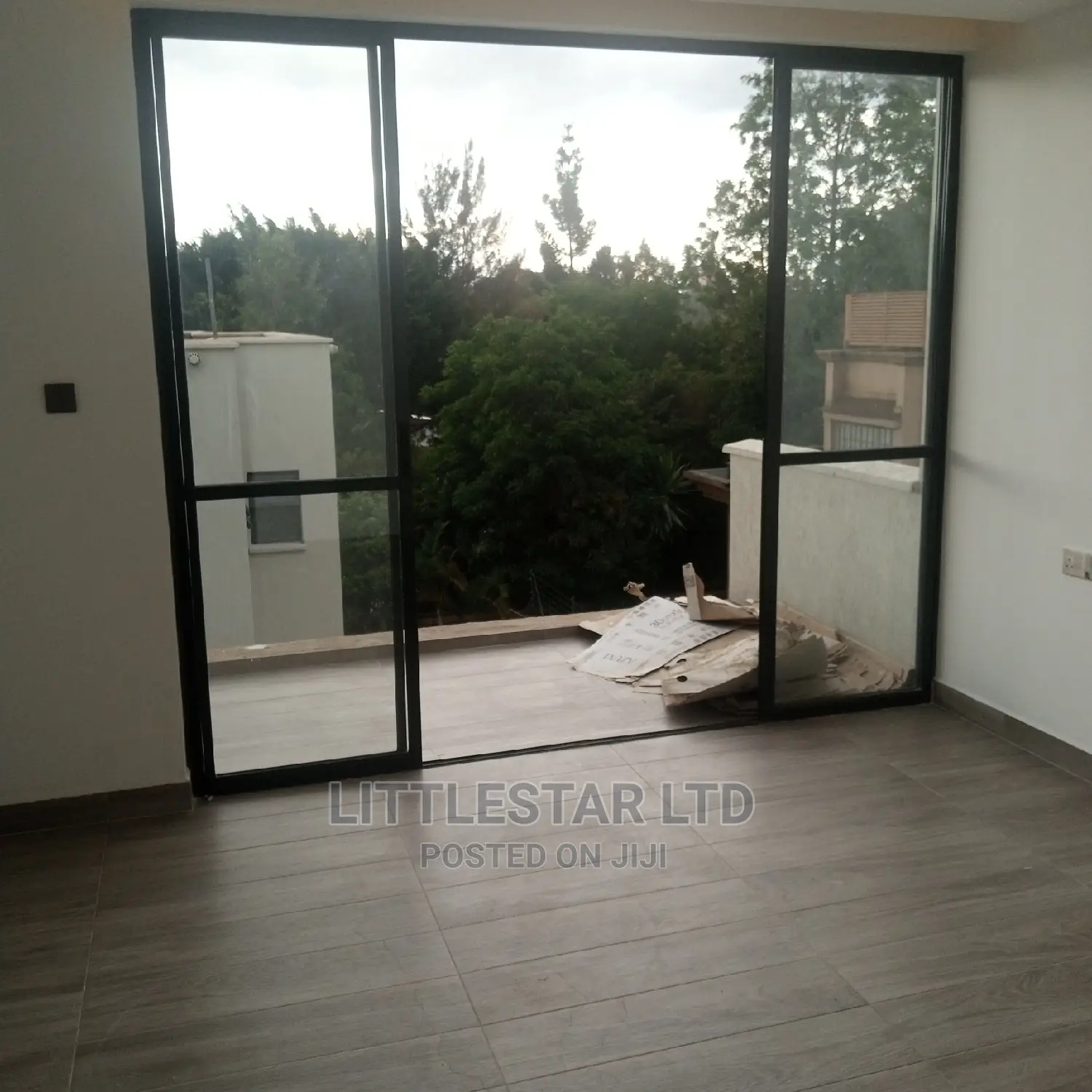 10bdrm Villa in Muthangari for Sale