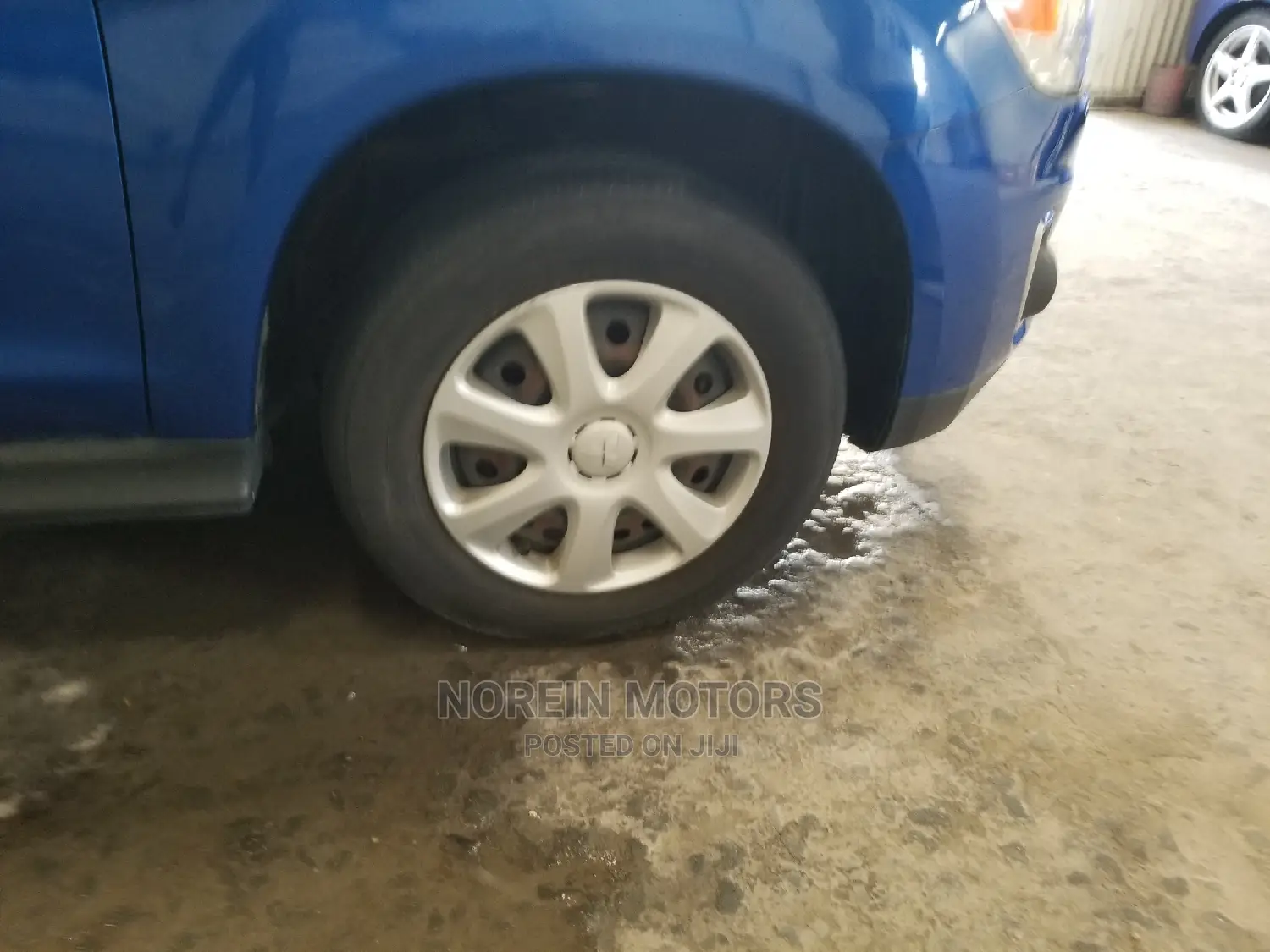 Mitsubishi RVR 2016 Blue
