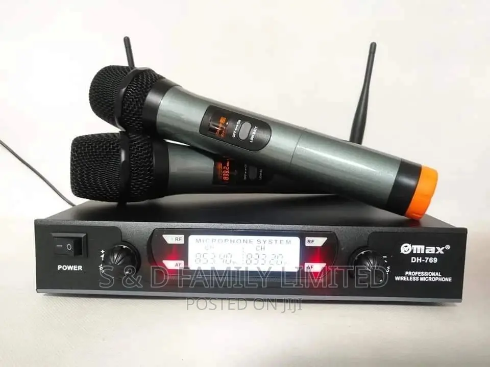 Max 769 Wireless Microphone