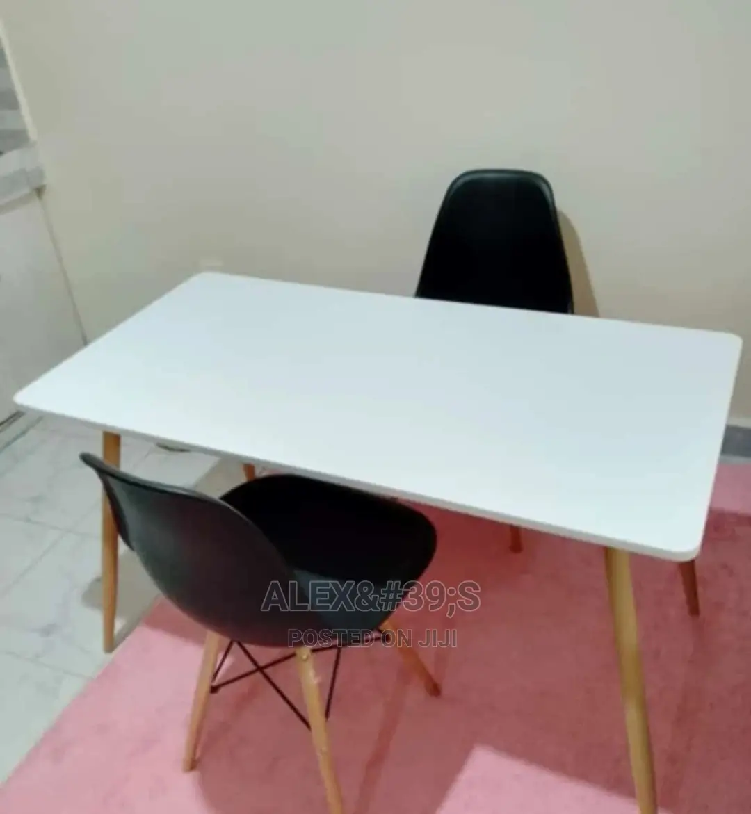 Eames Chair Eames Table